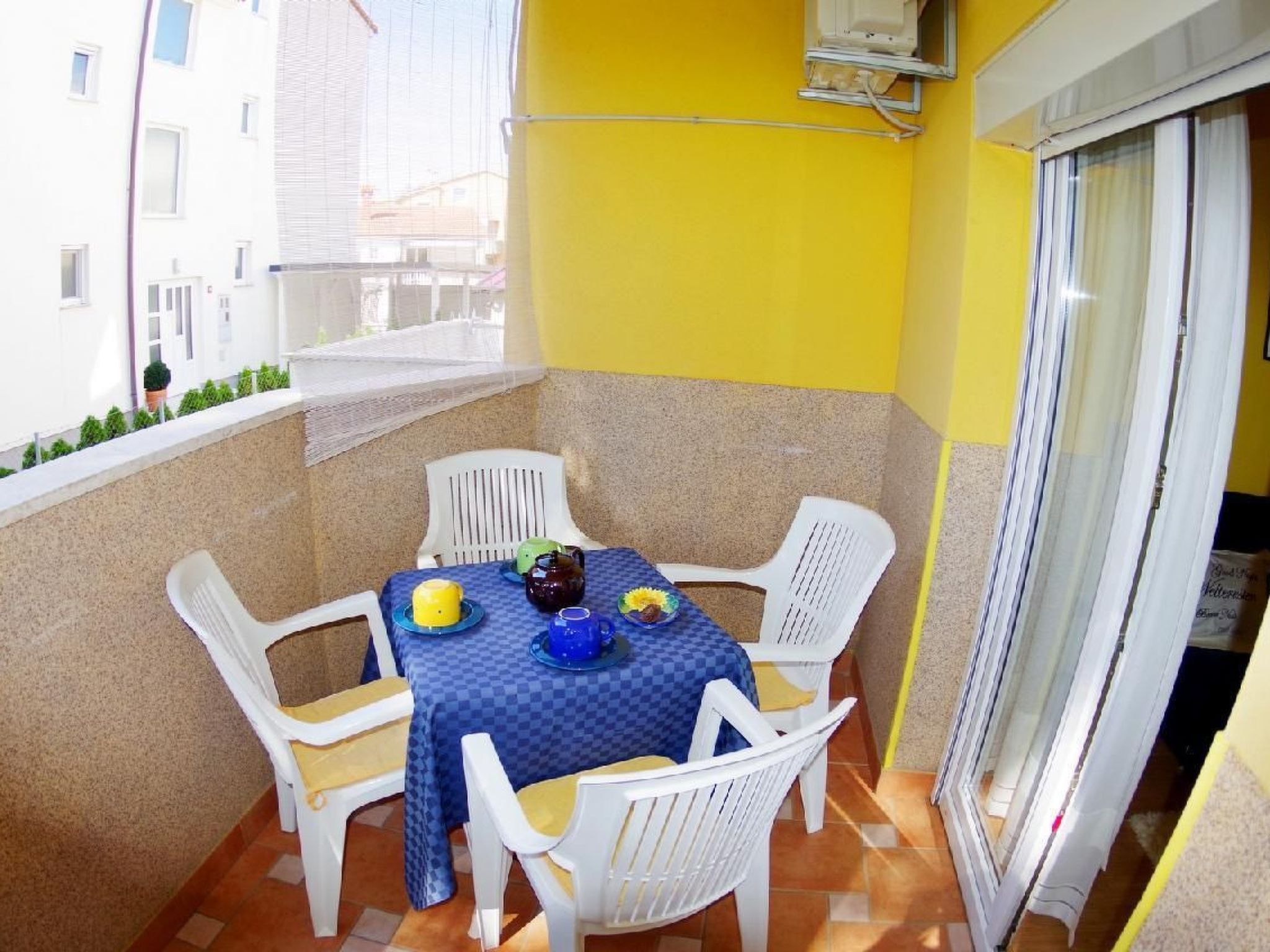 Photo of Schönes Apartment, privater Parkplatz und Strand in der Nähe