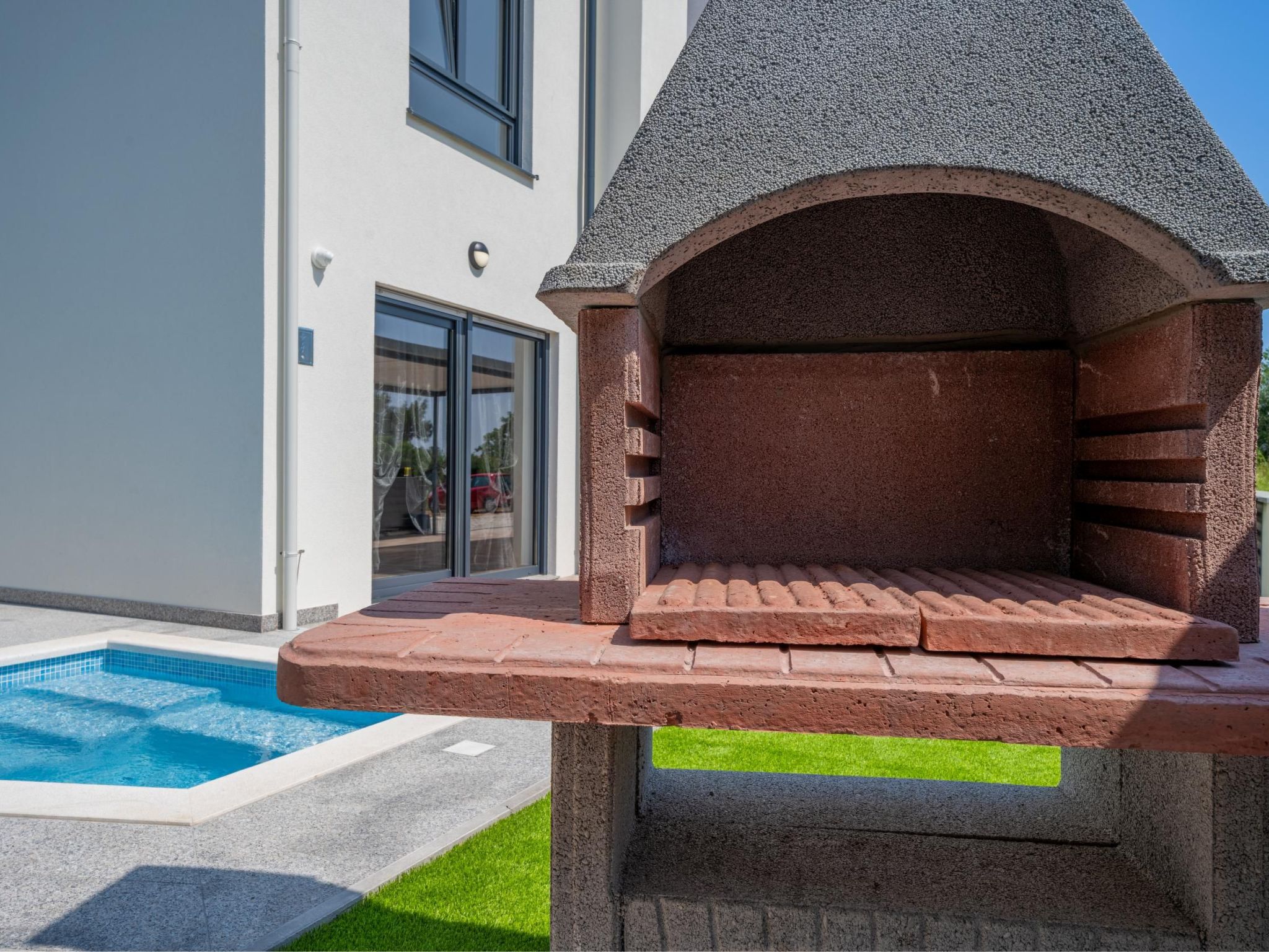 Apartment Rose mit privatem Pool-Drinnen