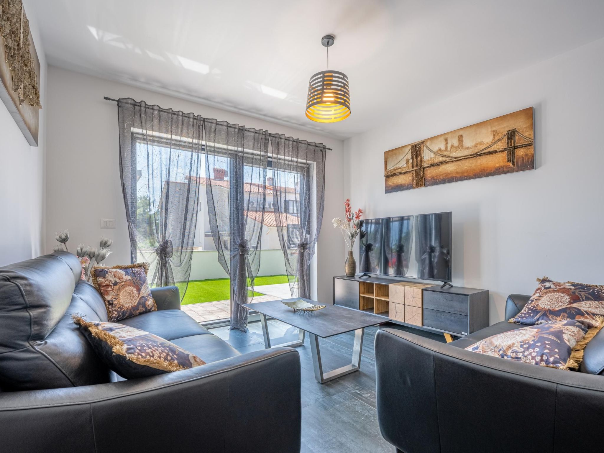 Apartment Rose mit privatem Pool-Drinnen