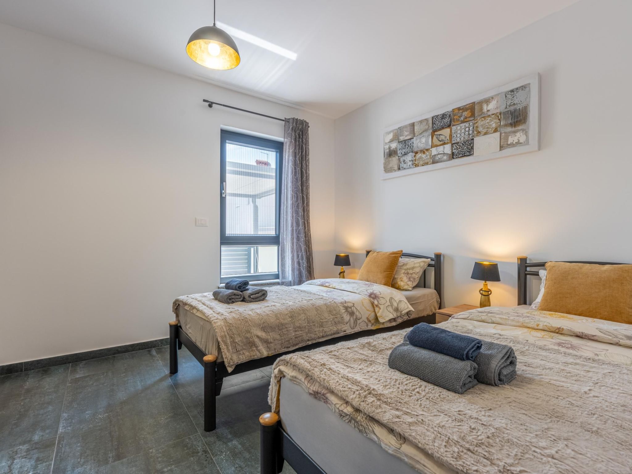 Apartment Rose mit privatem Pool-Drinnen