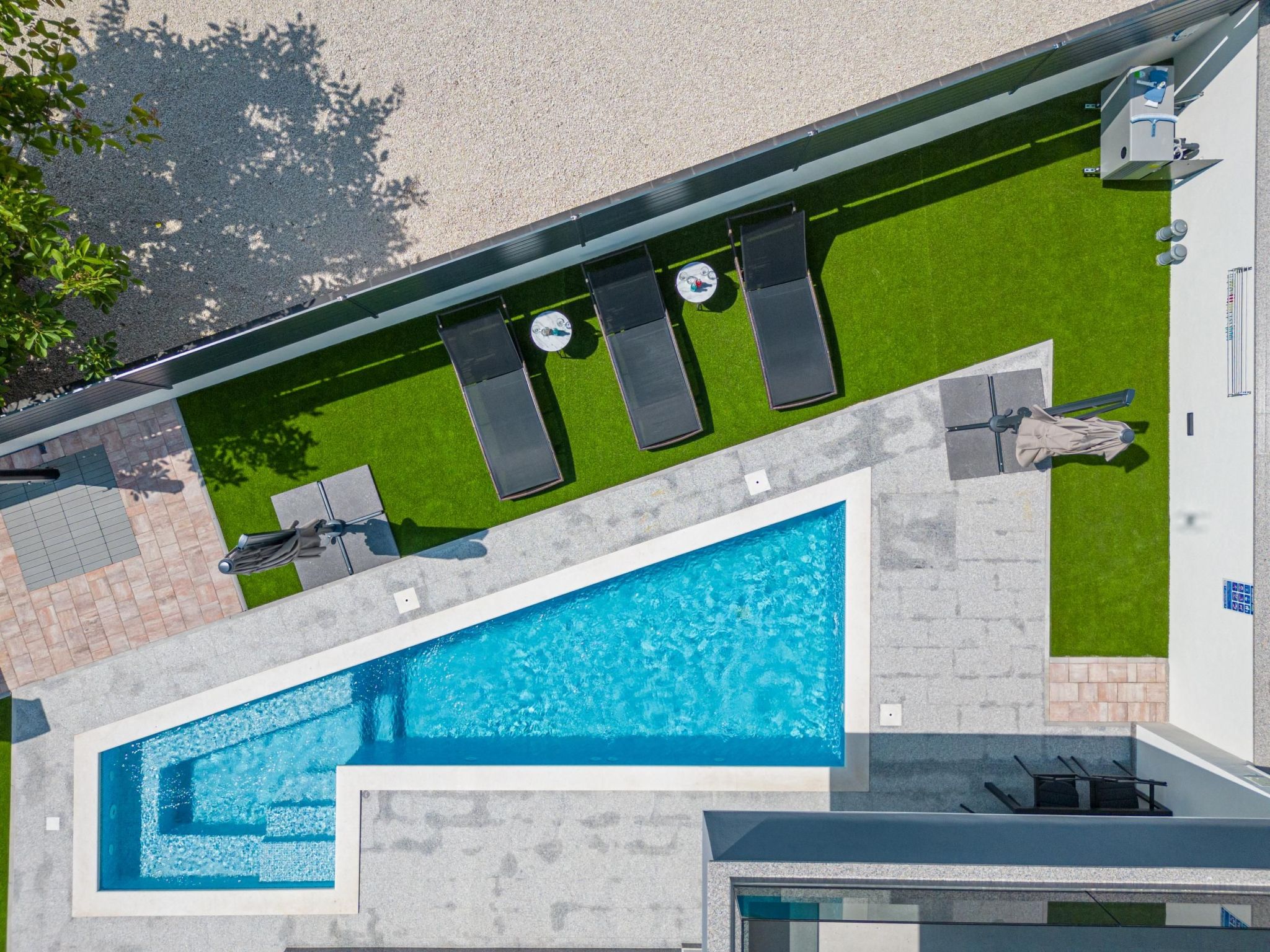 Apartment Rose mit privatem Pool-Drinnen