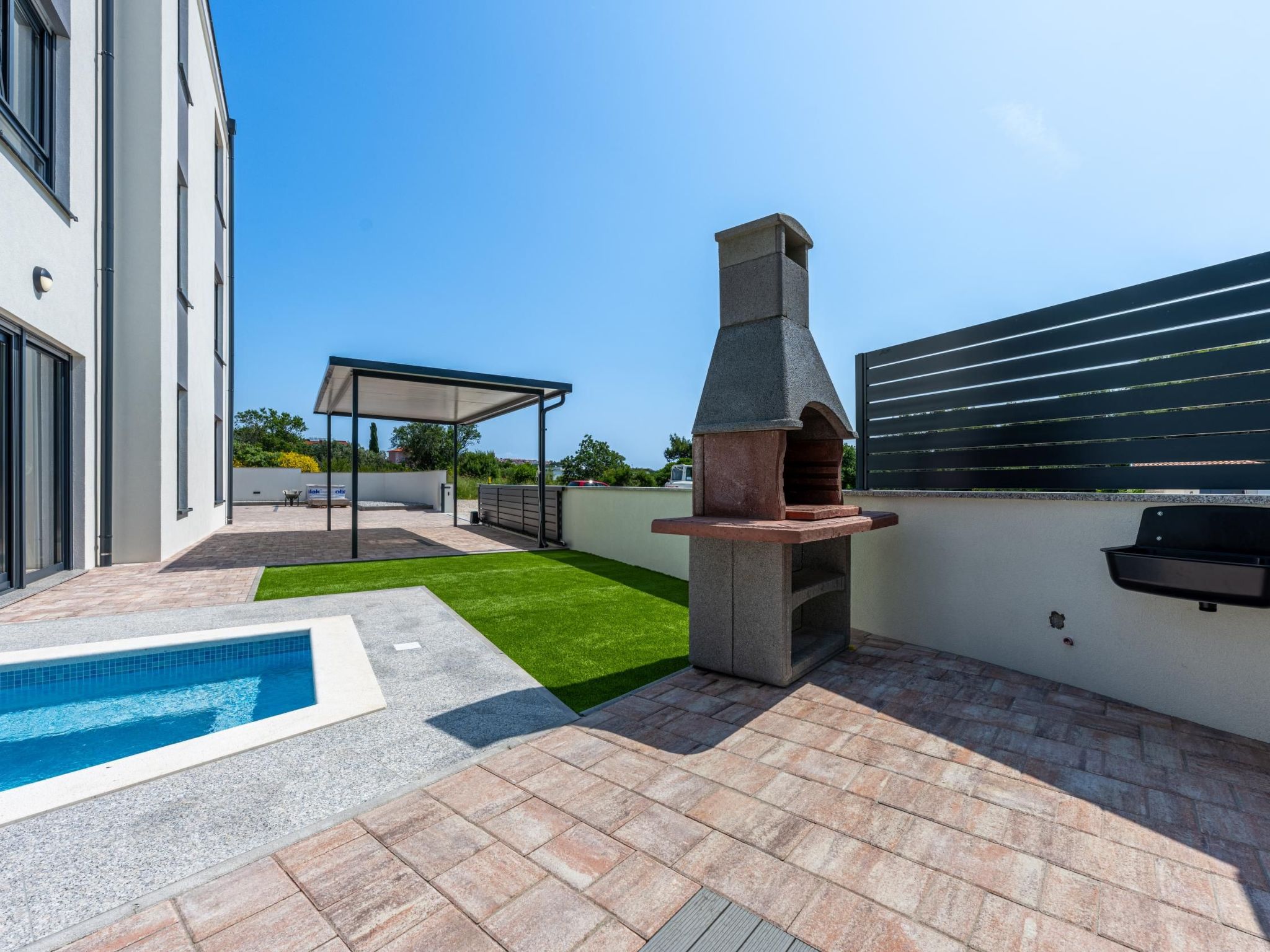 Apartment Rose mit privatem Pool-Drinnen