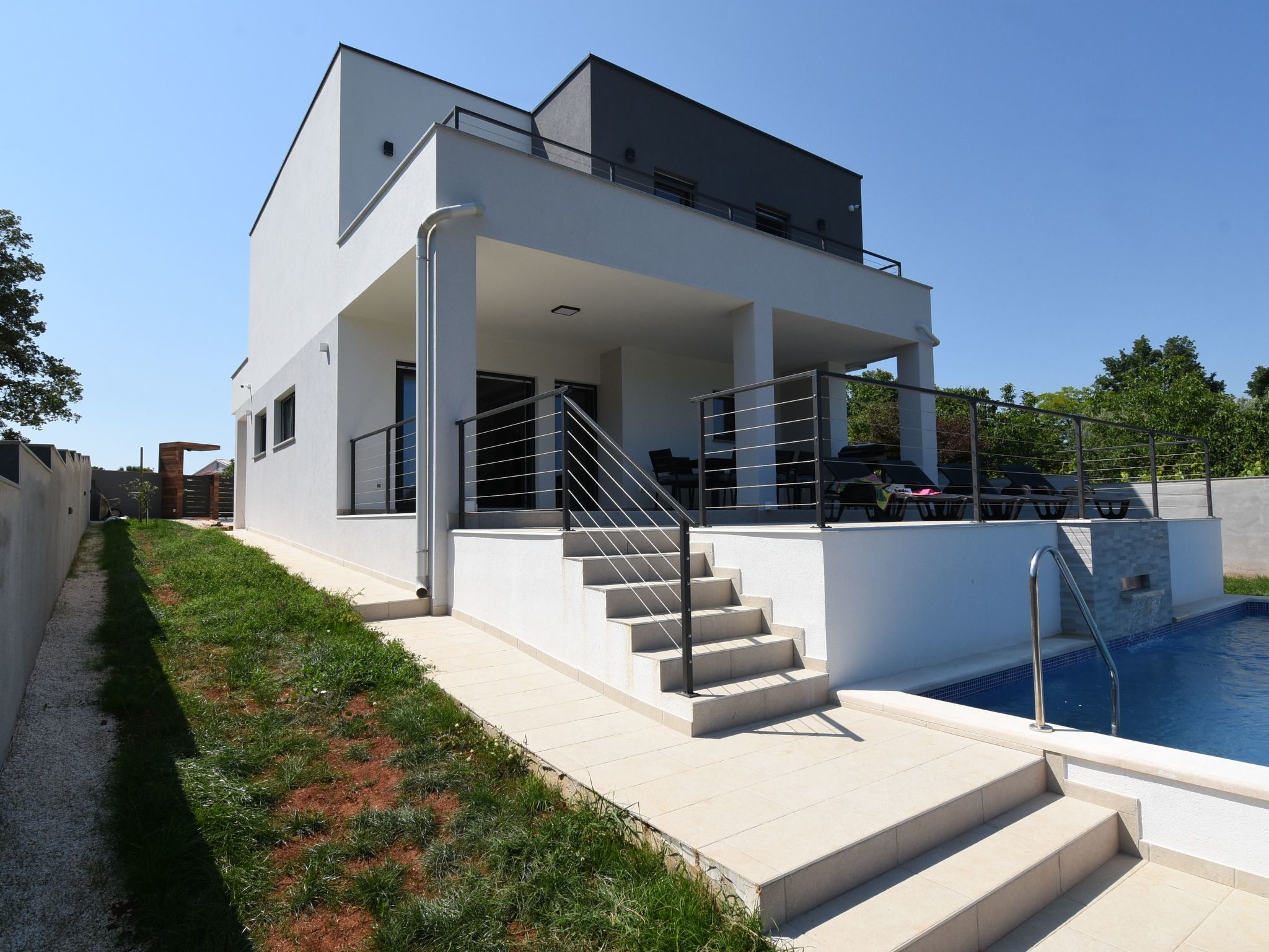 Ferienvilla "Luxury Villa Tara" mit beheiztem Pool-Drinnen