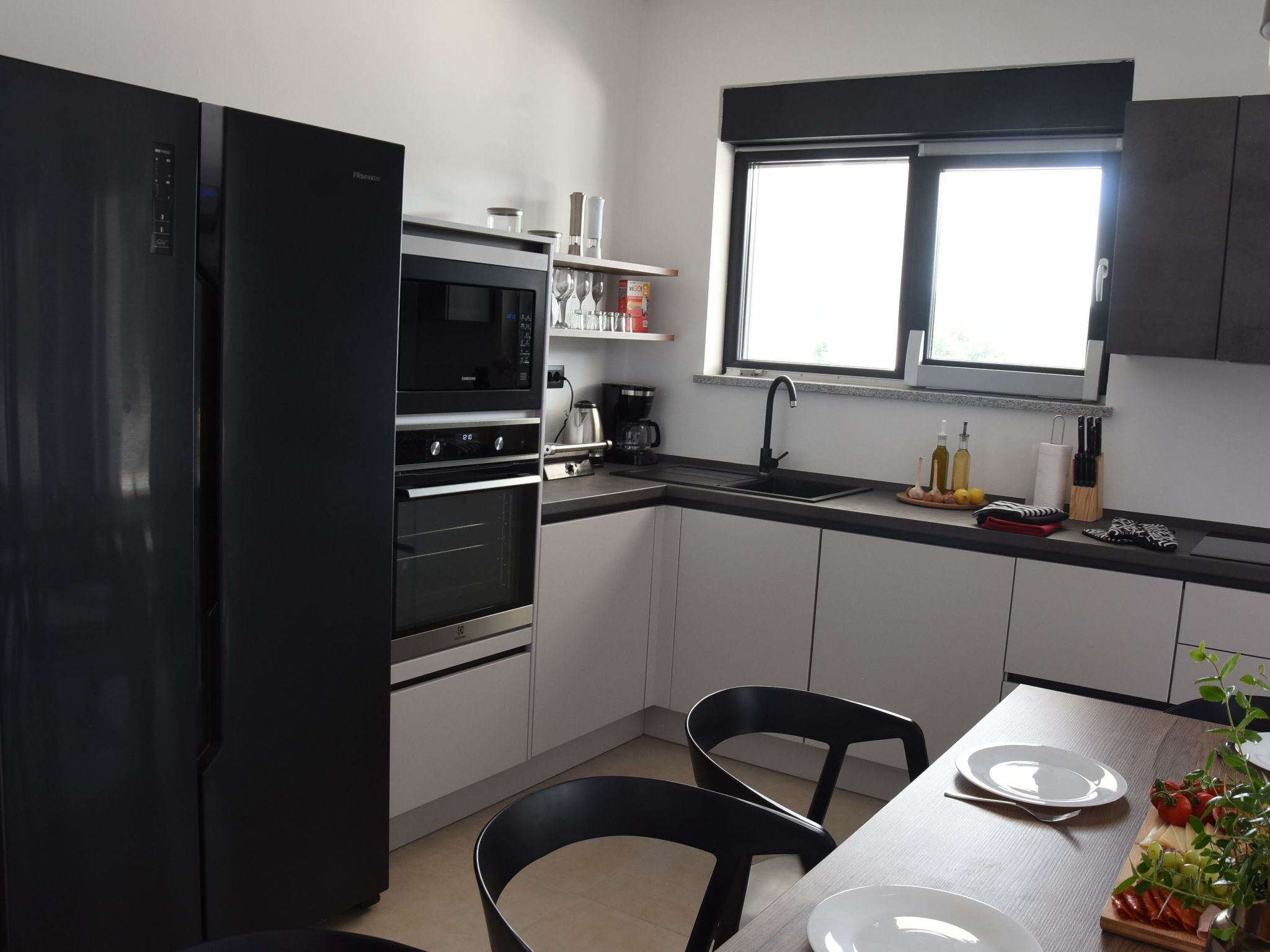 Ferienvilla "Luxury Villa Tara" mit beheiztem Pool-Drinnen