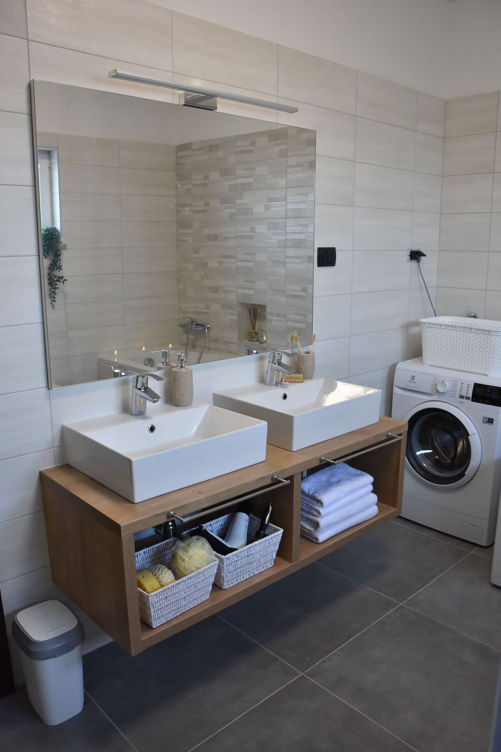 Ferienvilla "Luxury Villa Tara" mit beheiztem Pool-Drinnen