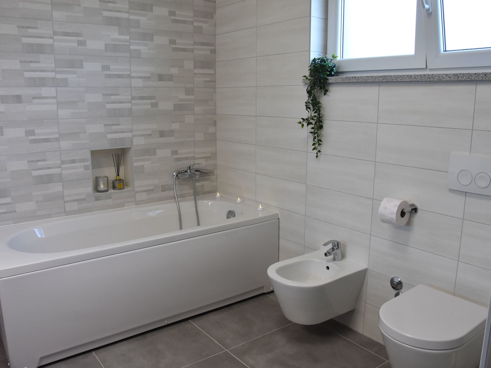 Ferienvilla "Luxury Villa Tara" mit beheiztem Pool-Drinnen