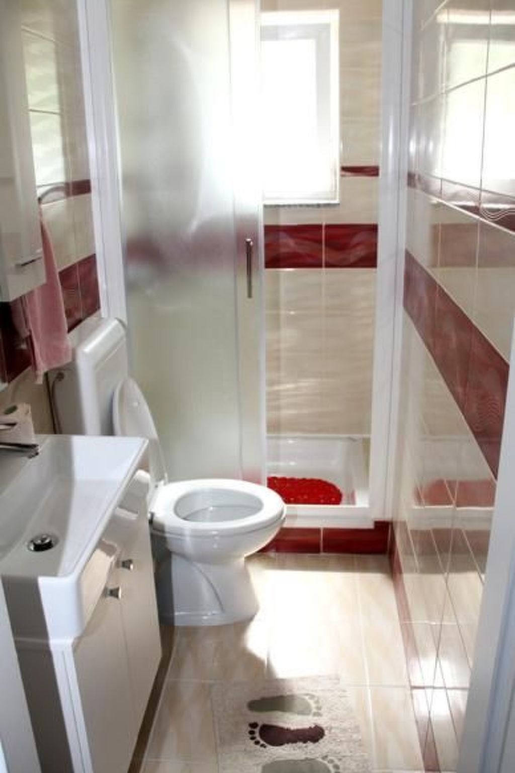 Photo of mit Privatparkplatz