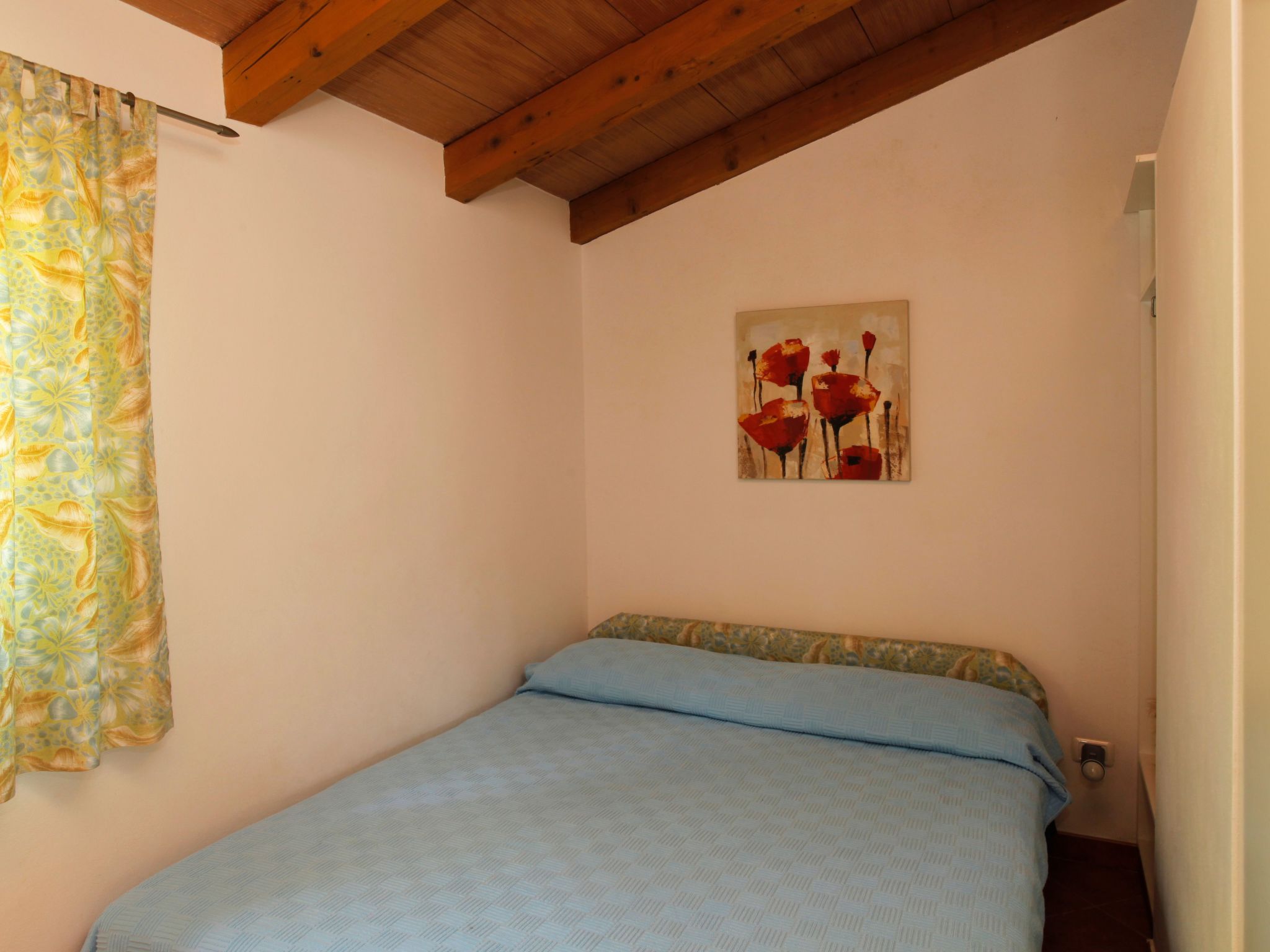 Mit schönem Garten und Sonnenterrasse-Binnen