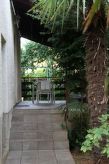 mit Terrasse