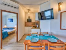 Strandvilla Medulin: Vakantiehuis direct aan zee voor 5 personen - thumbnail 4