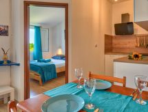 Strandvilla Medulin: Vakantiehuis direct aan zee voor 5 personen - thumbnail 6