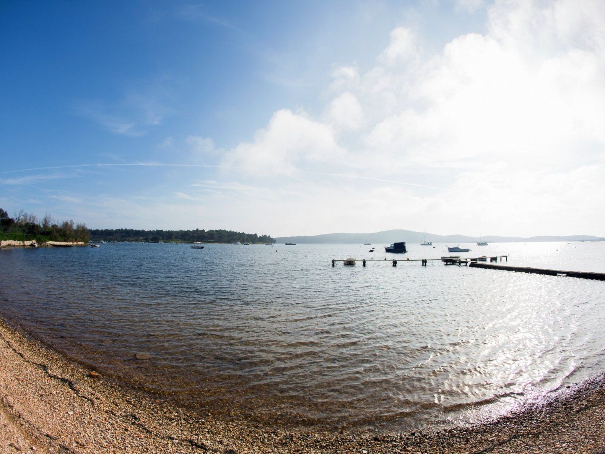 Schöne Wohnung in Medulin mit Möbliertem Balkon-Binnen