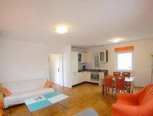 Appartement Medulin met terras op 100m van zee - thumbnail 3