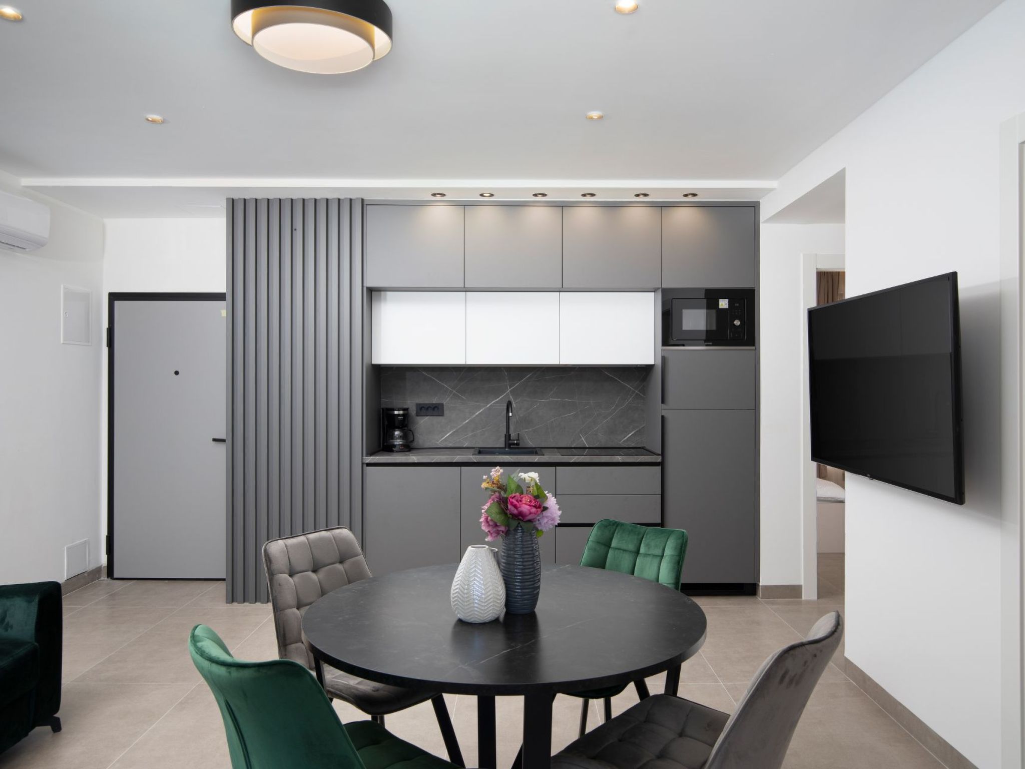 Photo of "Amore Bijeca - B6"