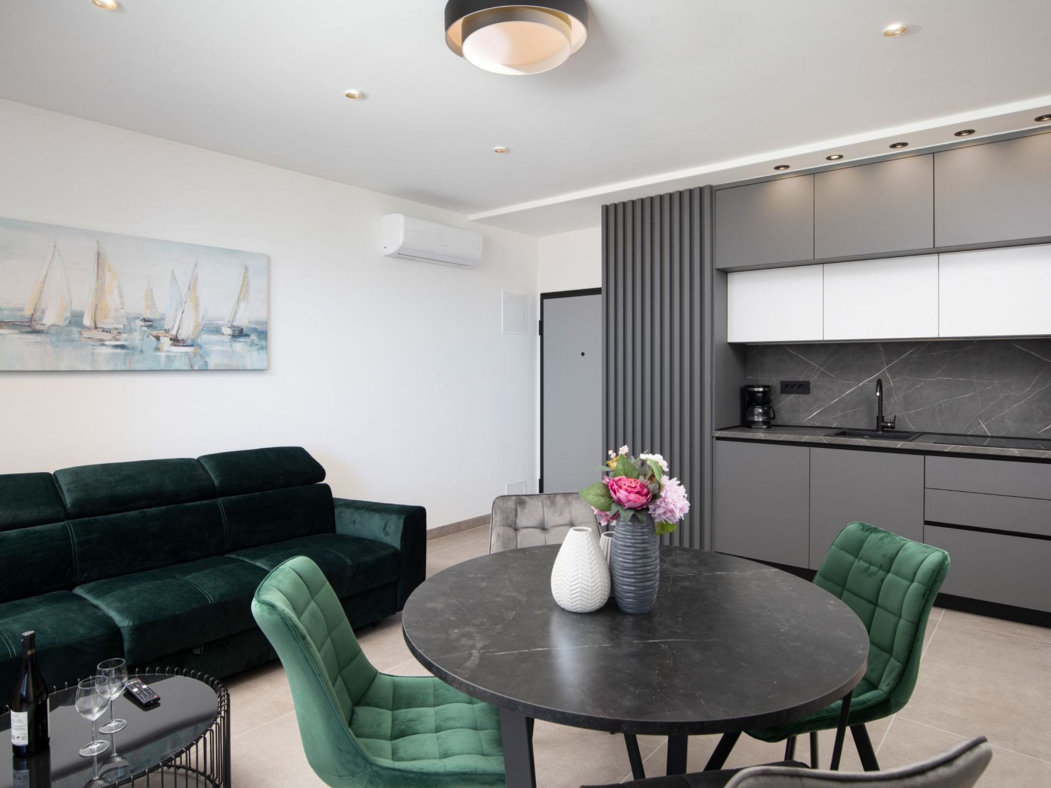 Photo of "Amore Bijeca - B6"