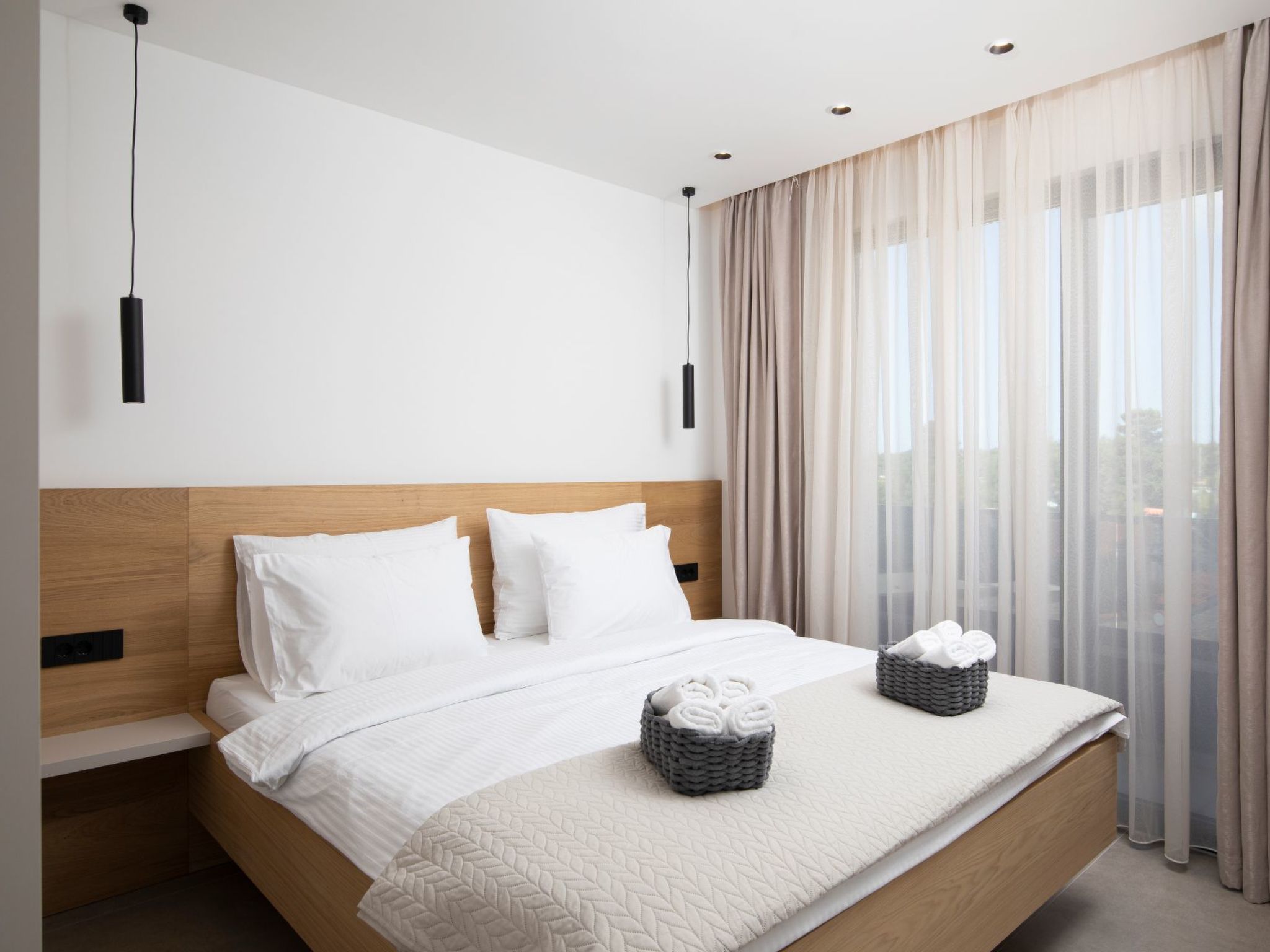 Photo of "Amore Bijeca - B6"