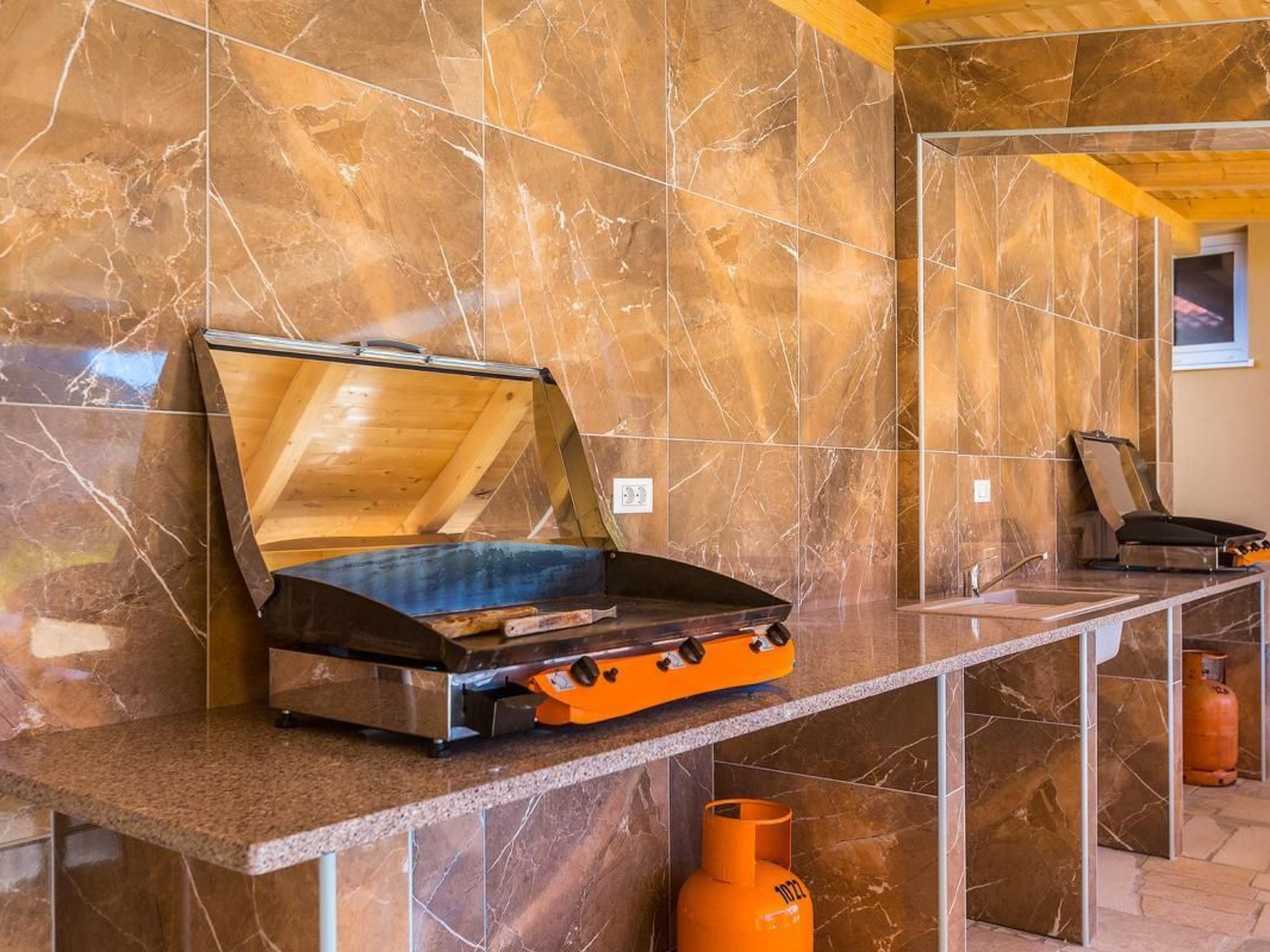 Für 7 Personen ca. 100 m&sup2; in Medulin, Istrien (Medulin und Umgebung)-Image-tags.info