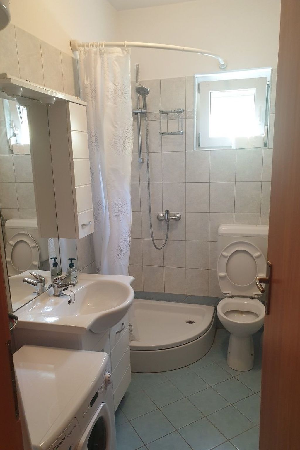 In Medulin mit Privatparkplatz-Dedans