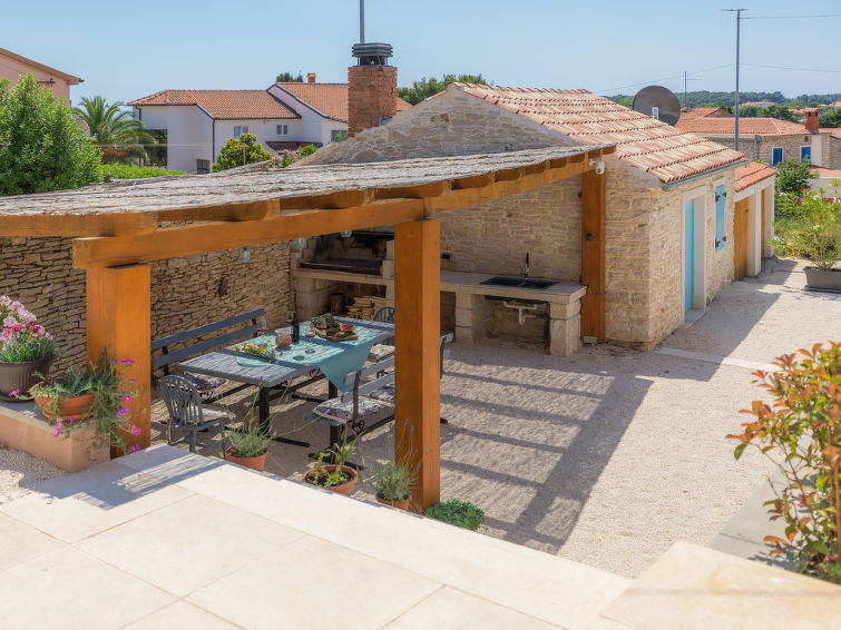 Search and Stay destination Ližnjan, Istarska županija - Croatia from AU$ 286. Antonina