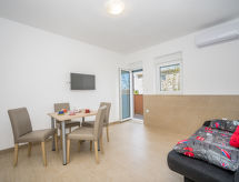 Sfeervol B&B appartement in Ližnjan, op 1 km van zee en strand - thumbnail 3