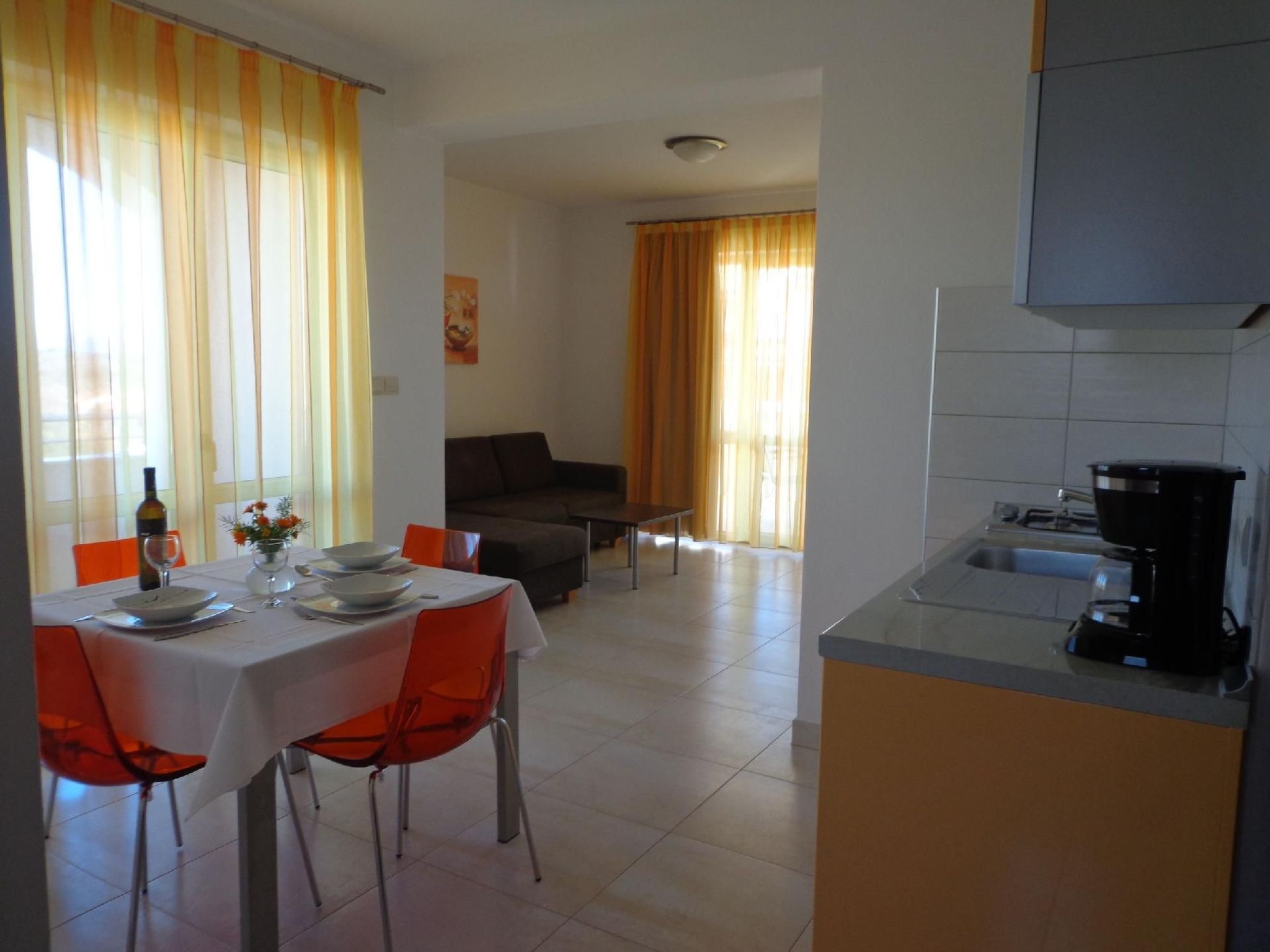 Mit Blick auf das Wasser