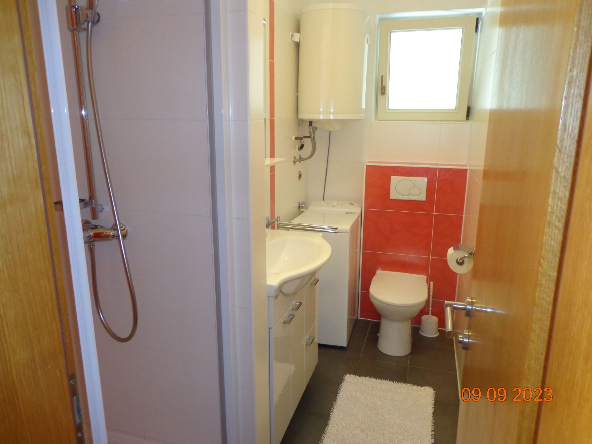 Wohnung mit Blick auf das Wasser-Image-tags.info