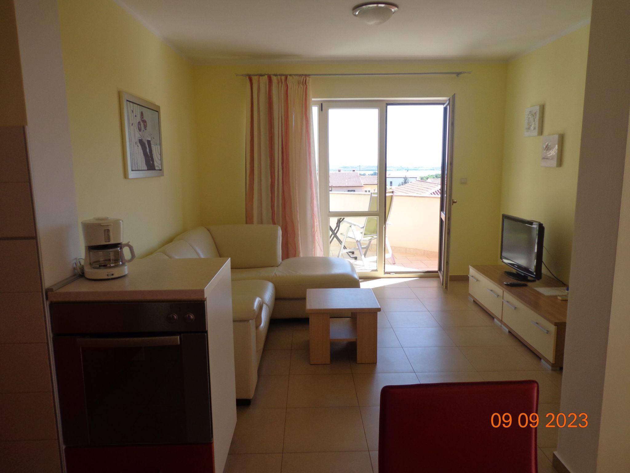 Wohnung mit Blick auf das Wasser-Image-tags.info