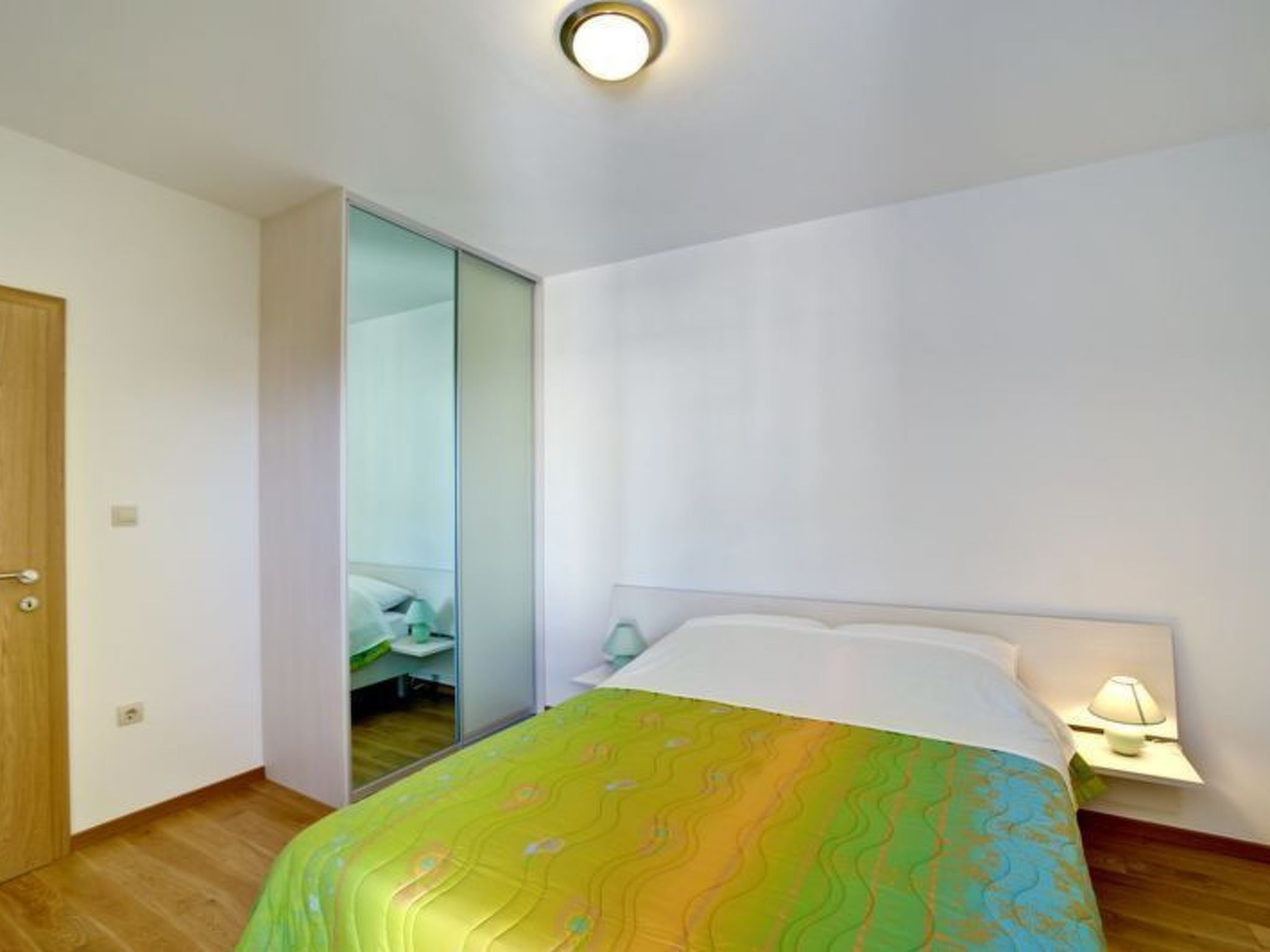 Mit Blick auf das Wasser-Image-tags.info