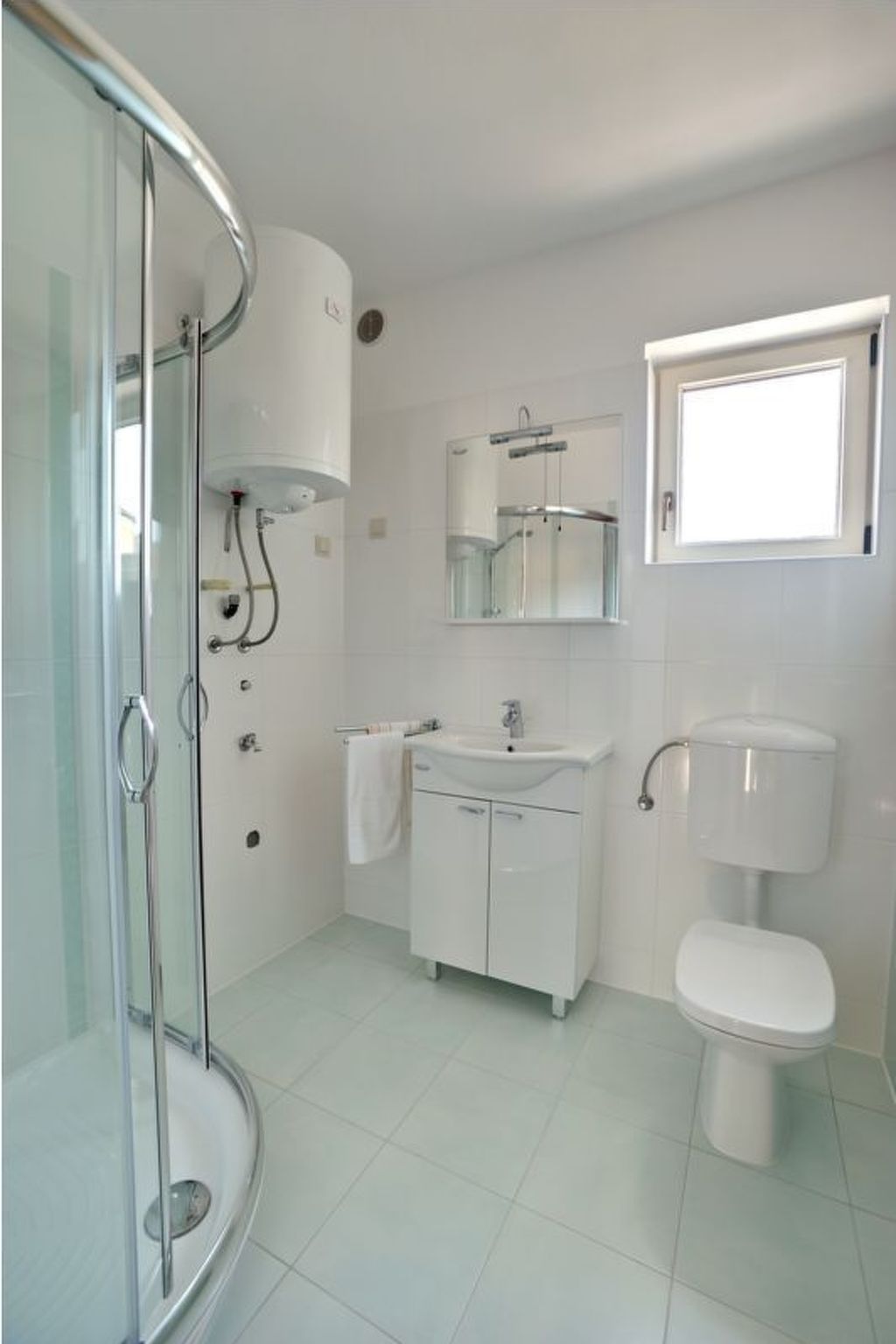 Mit Blick auf das Wasser-Image-tags.info