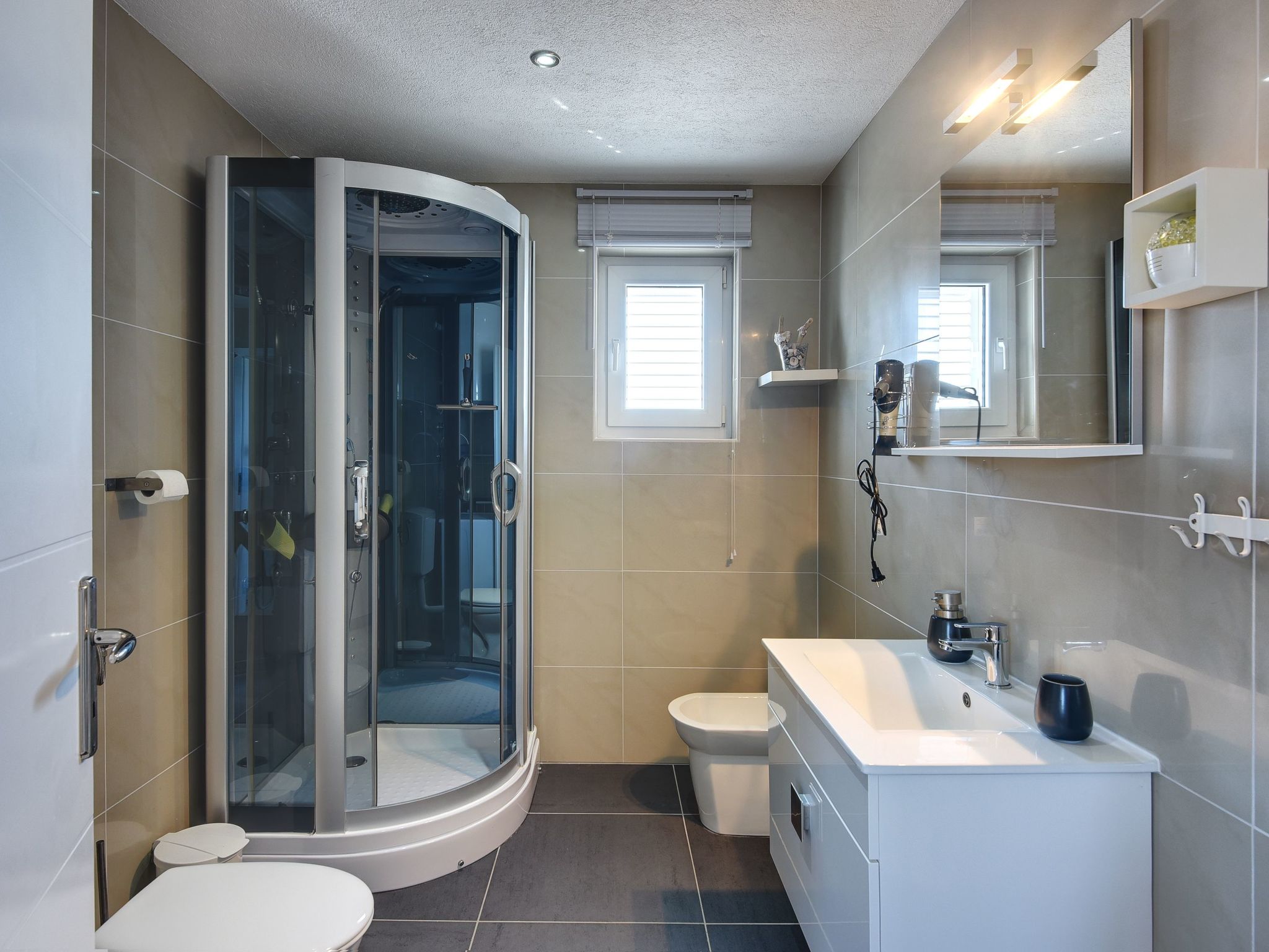 Photo of mit Blick auf das Wasser