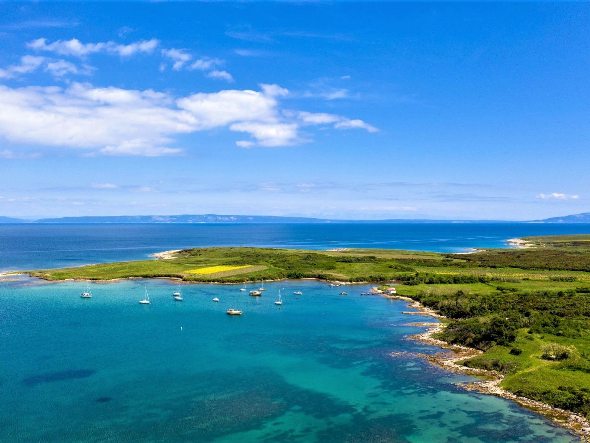Photo of Wunderschöne Ferienwohnung in Ližnjan mit Garten, Grill und Terrasse