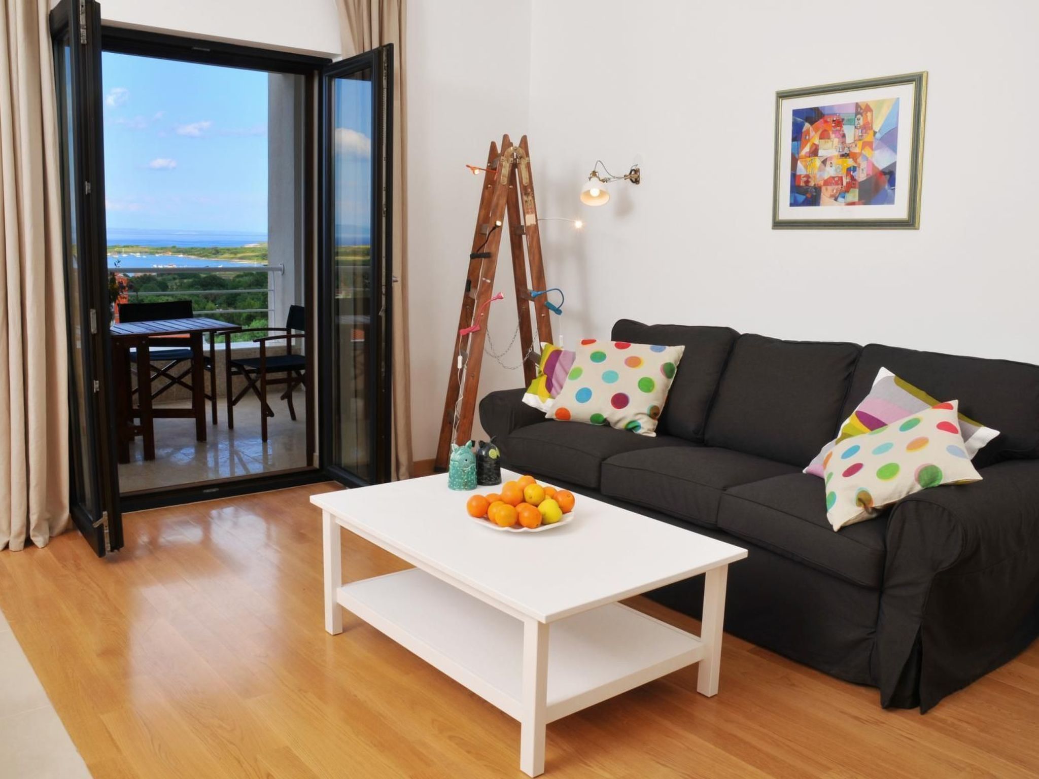 Photo of in Ližnjan mit wunderschönem Blick