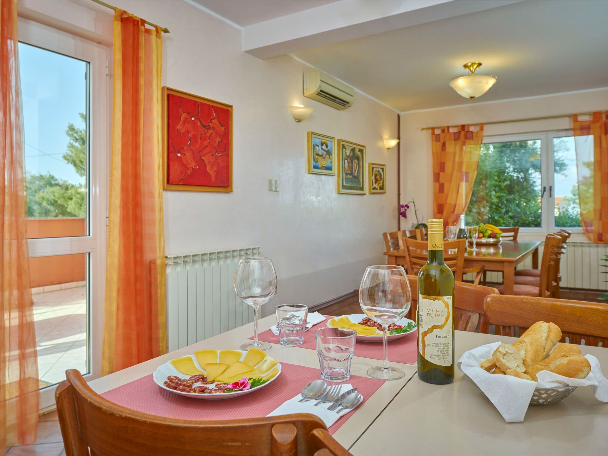 Villa Bastianich mit großem Garten und Pool-Binnen