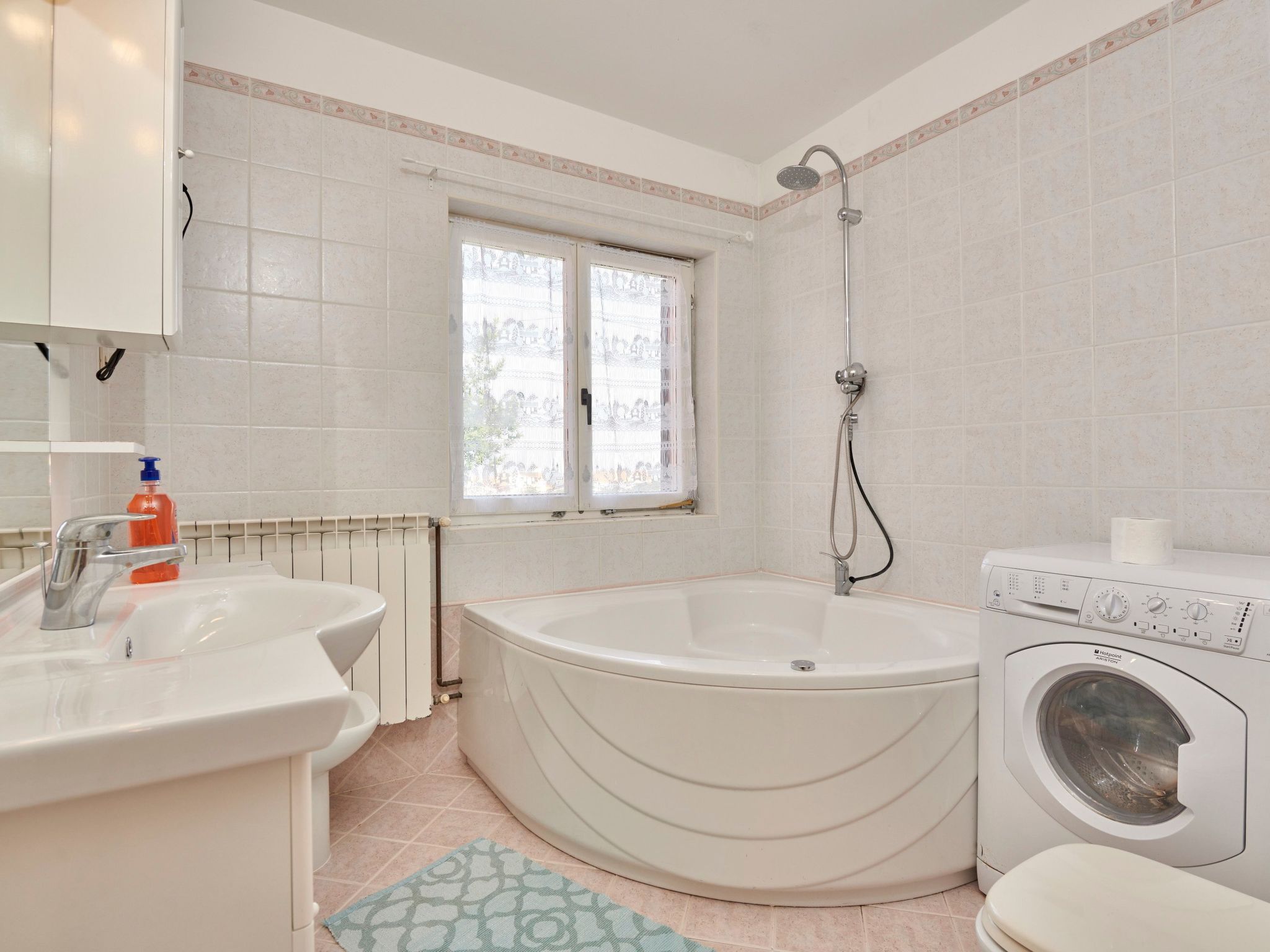 Villa Bastianich mit großem Garten und Pool-Binnen