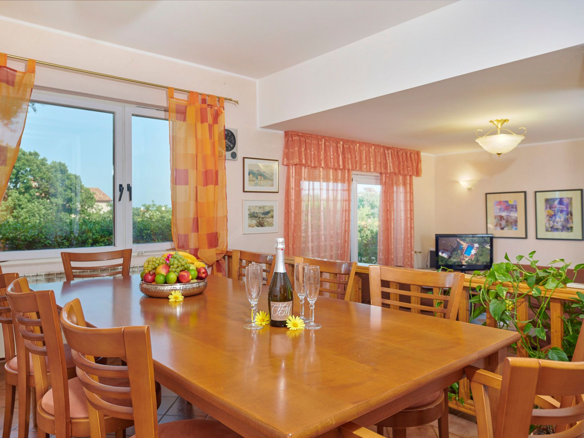 Villa Bastianich mit großem Garten und Pool-Binnen