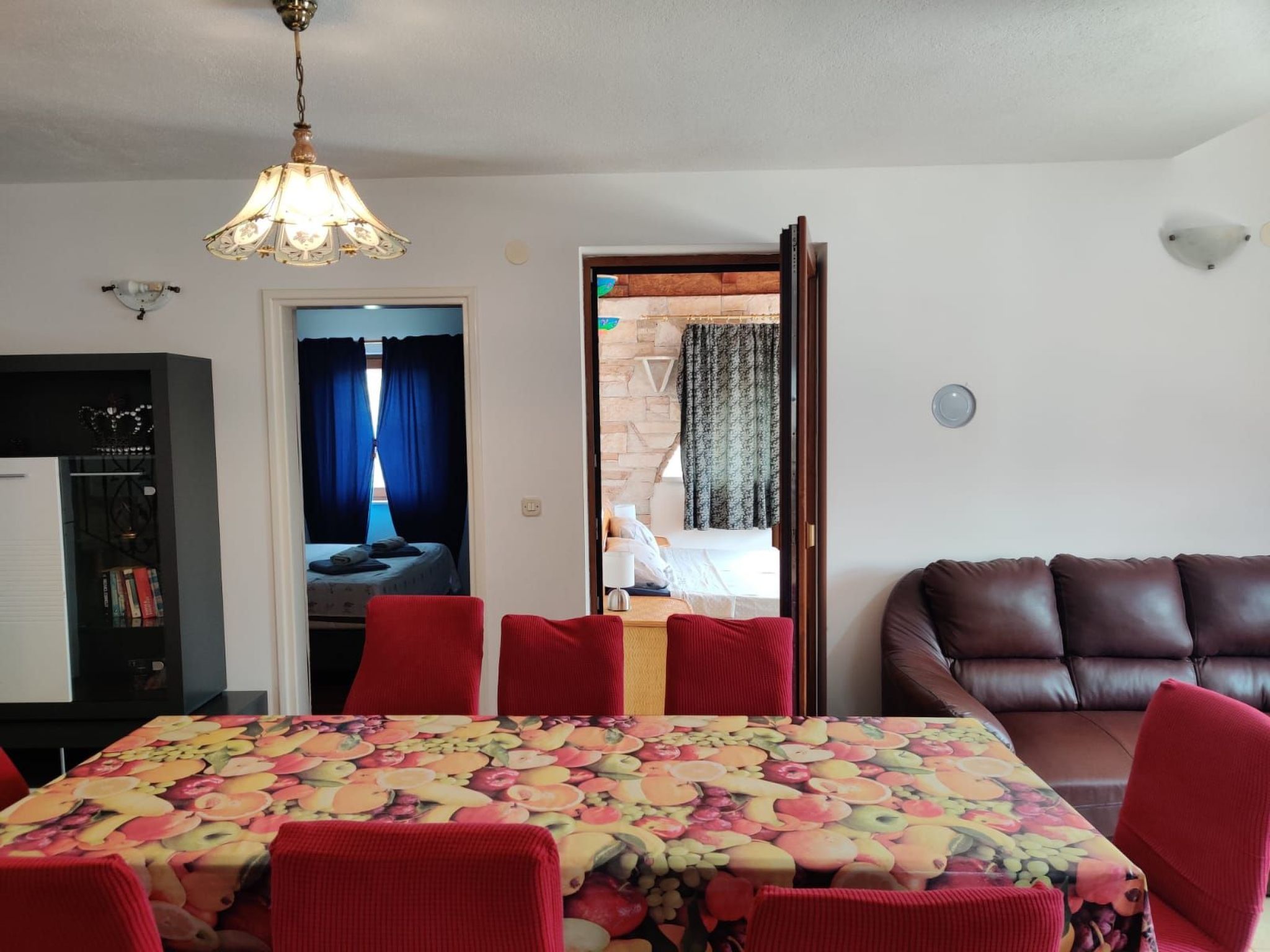 Haus mit Pool-Binnen