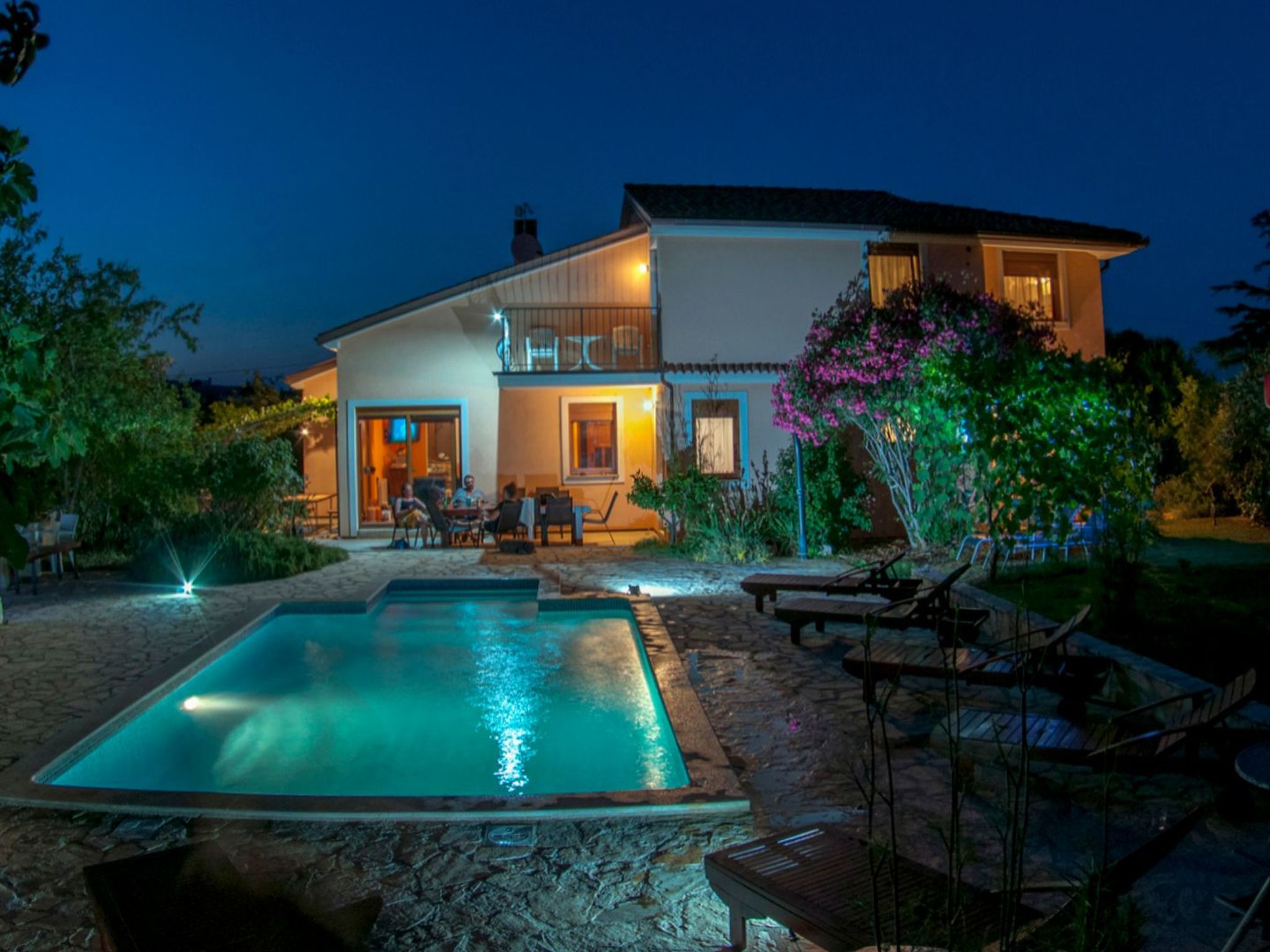 Erdgeschosswohnung für 7 Personen