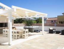 Villa Olivia: Luxe vrijstaande villa voor 11 personen nabij zee in Medulin - thumbnail 4