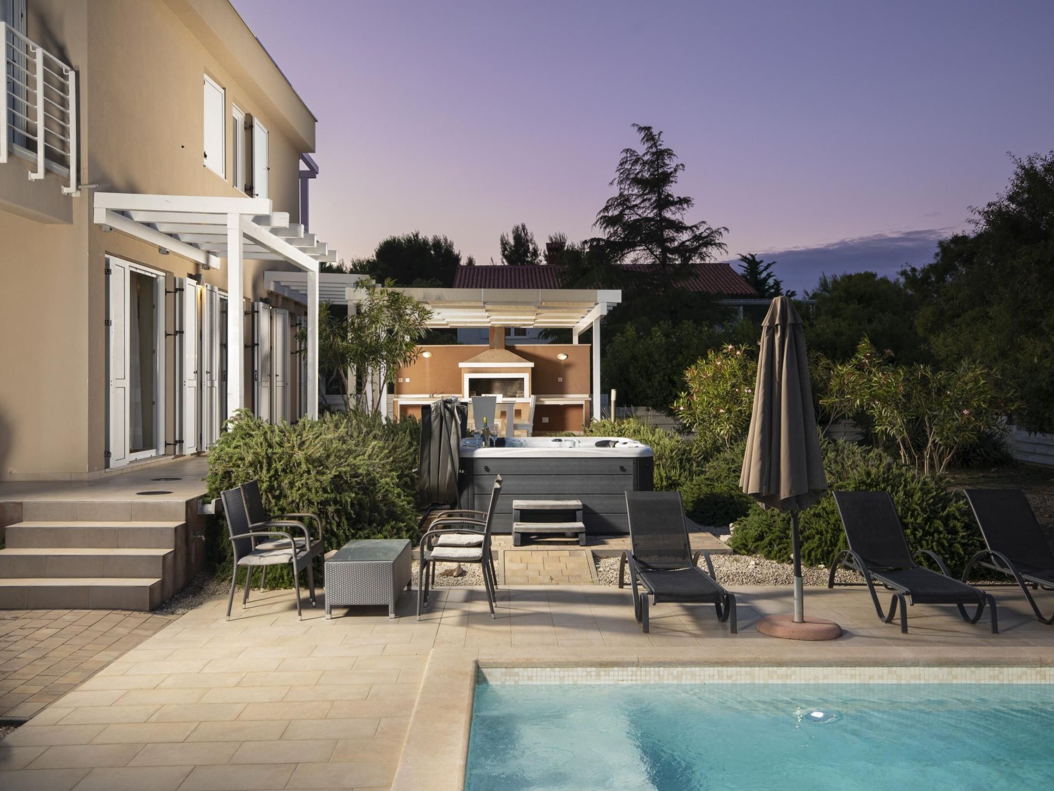 Unknown Accommodation-Binnen