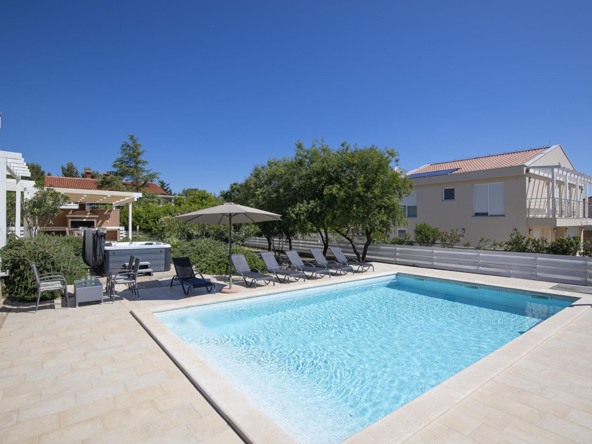 Unknown Accommodation-Binnen