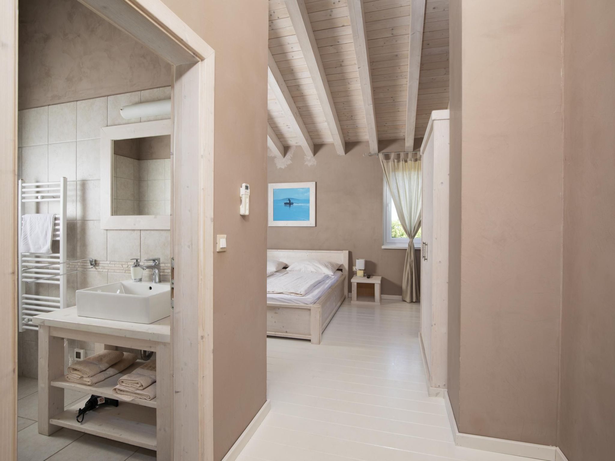 Unknown Accommodation-Binnen