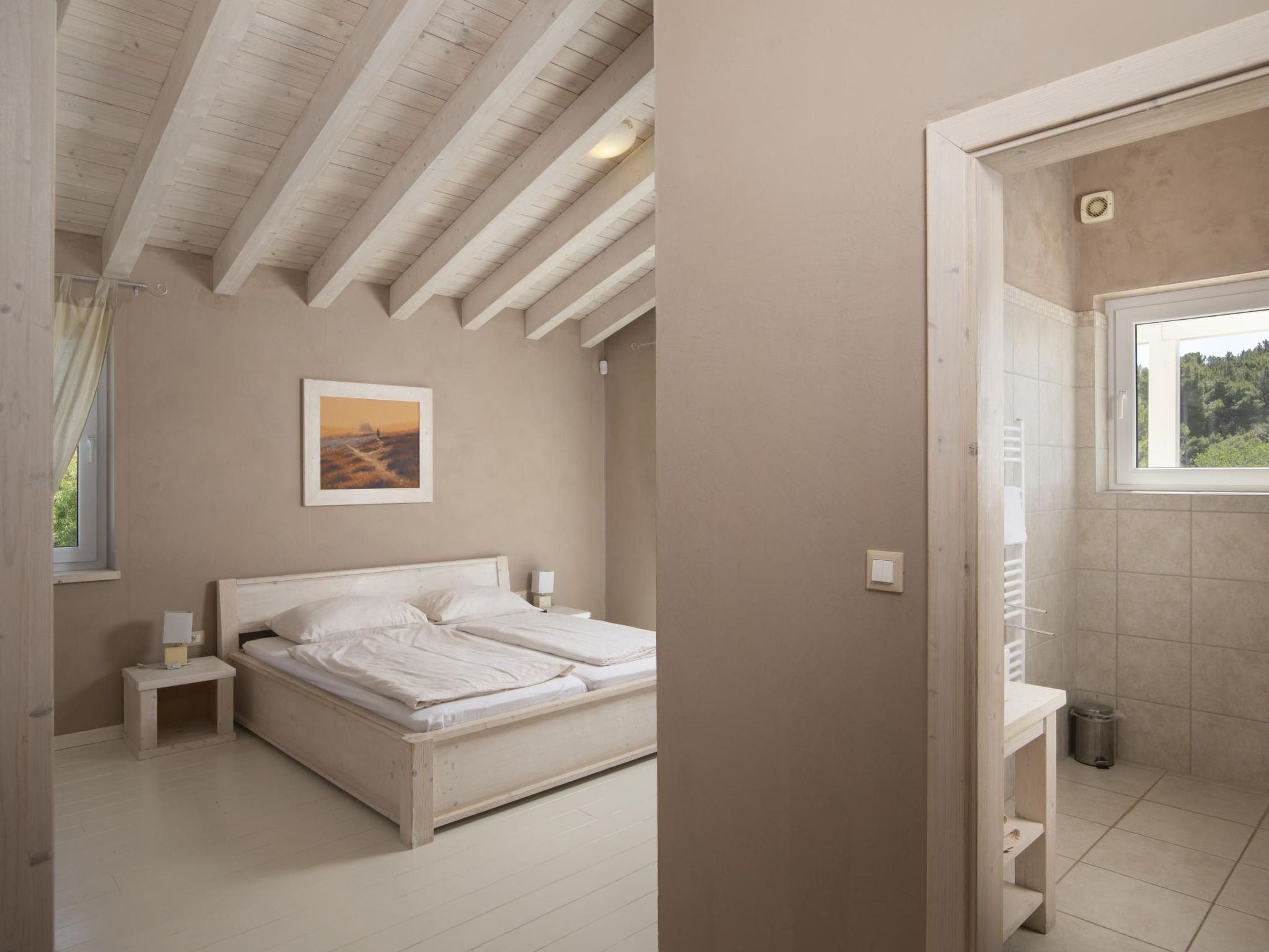 Unknown Accommodation-Binnen