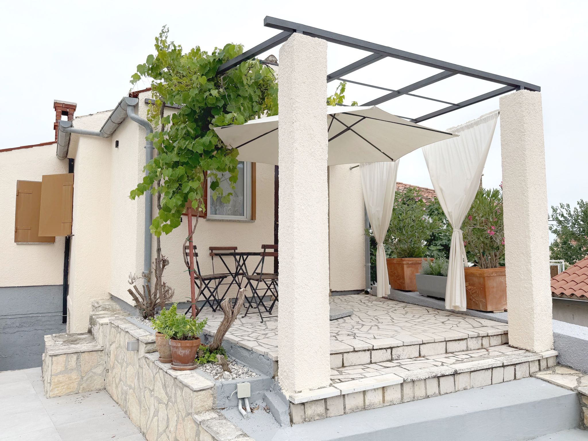 LacoDeLama mini resort - Wohnung Pina mit Pool-Binnen