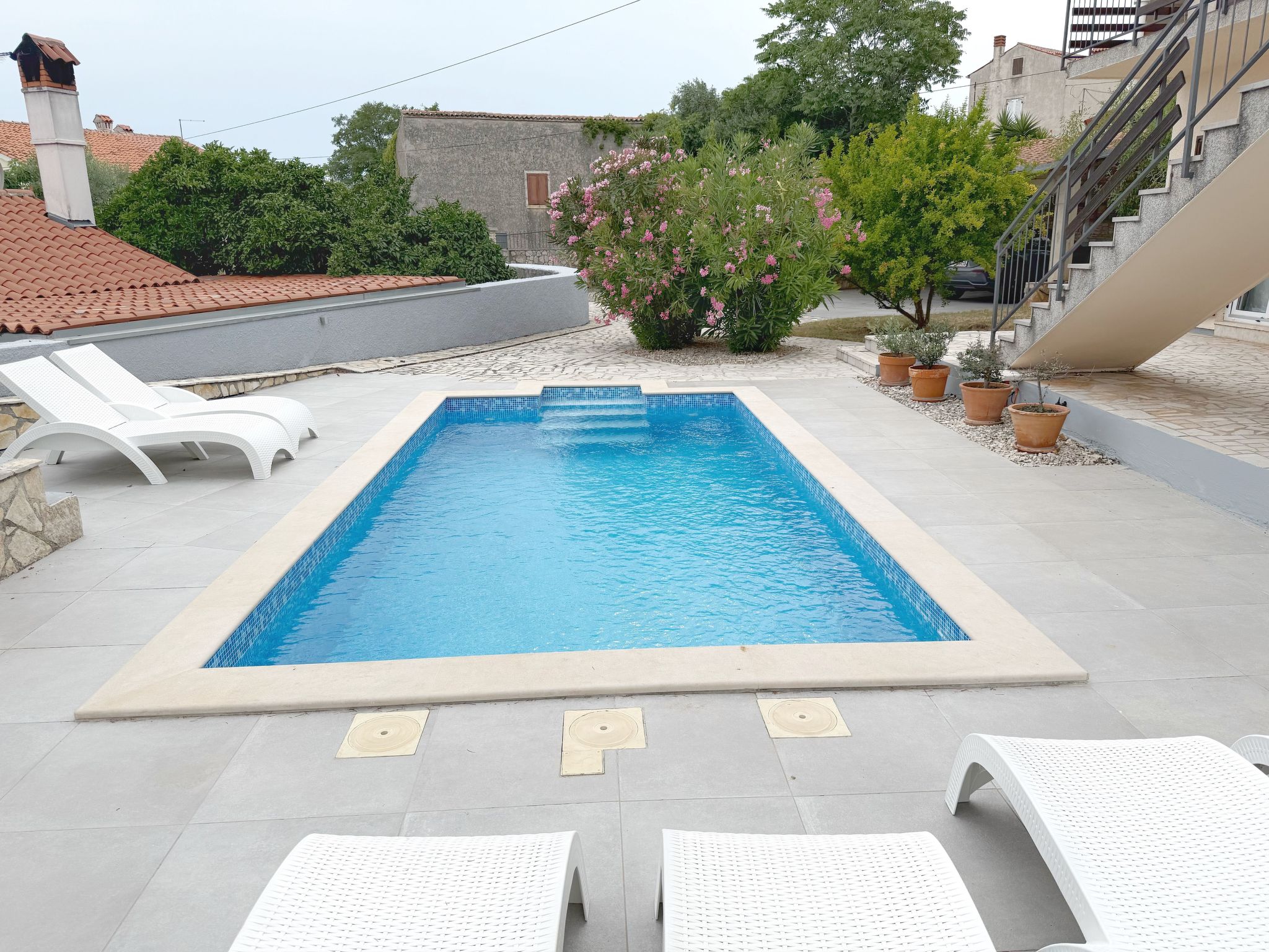 LacoDeLama mini resort - Wohnung Pina mit Pool-Binnen