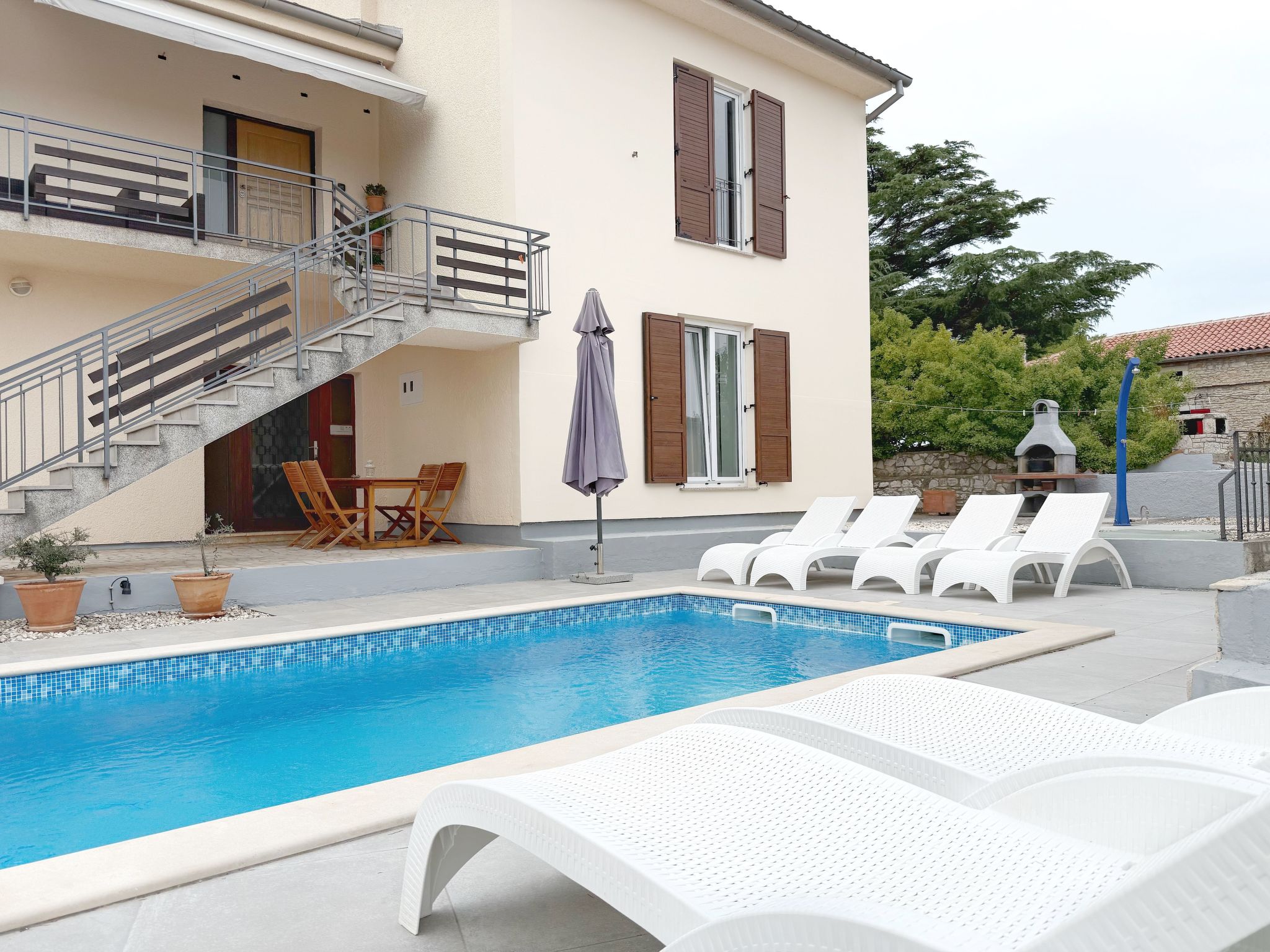 LacoDeLama mini resort - Wohnung Pina mit Pool-Binnen