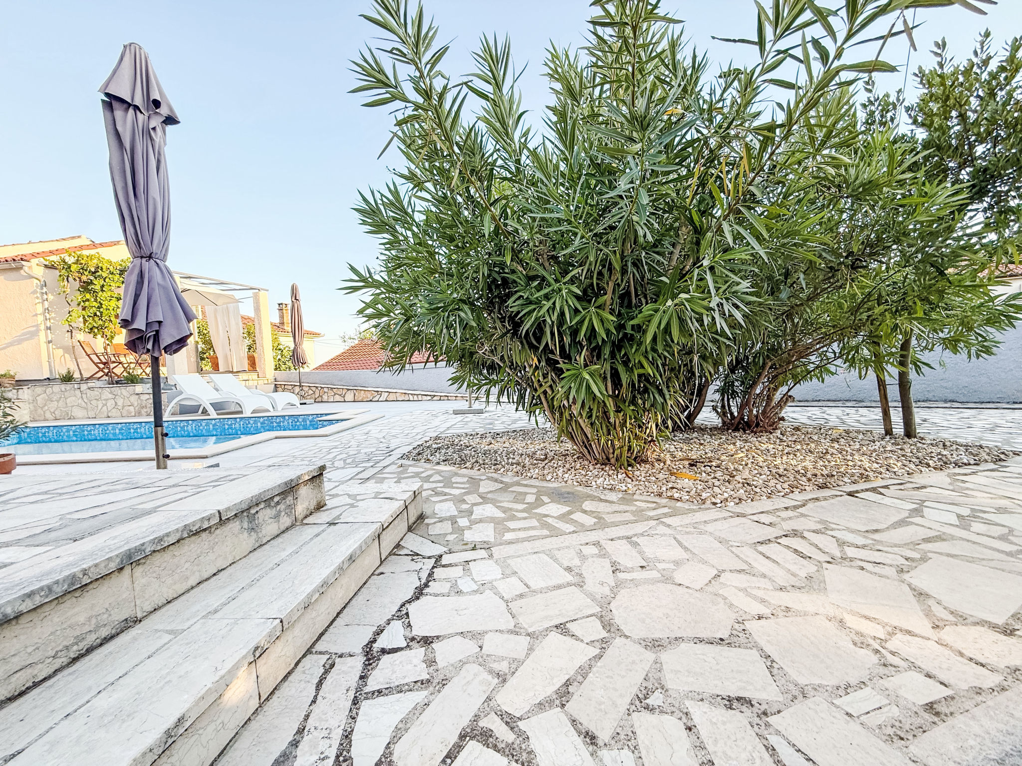 LacoDeLama mini resort - Wohnung Pina mit Pool - Buiten