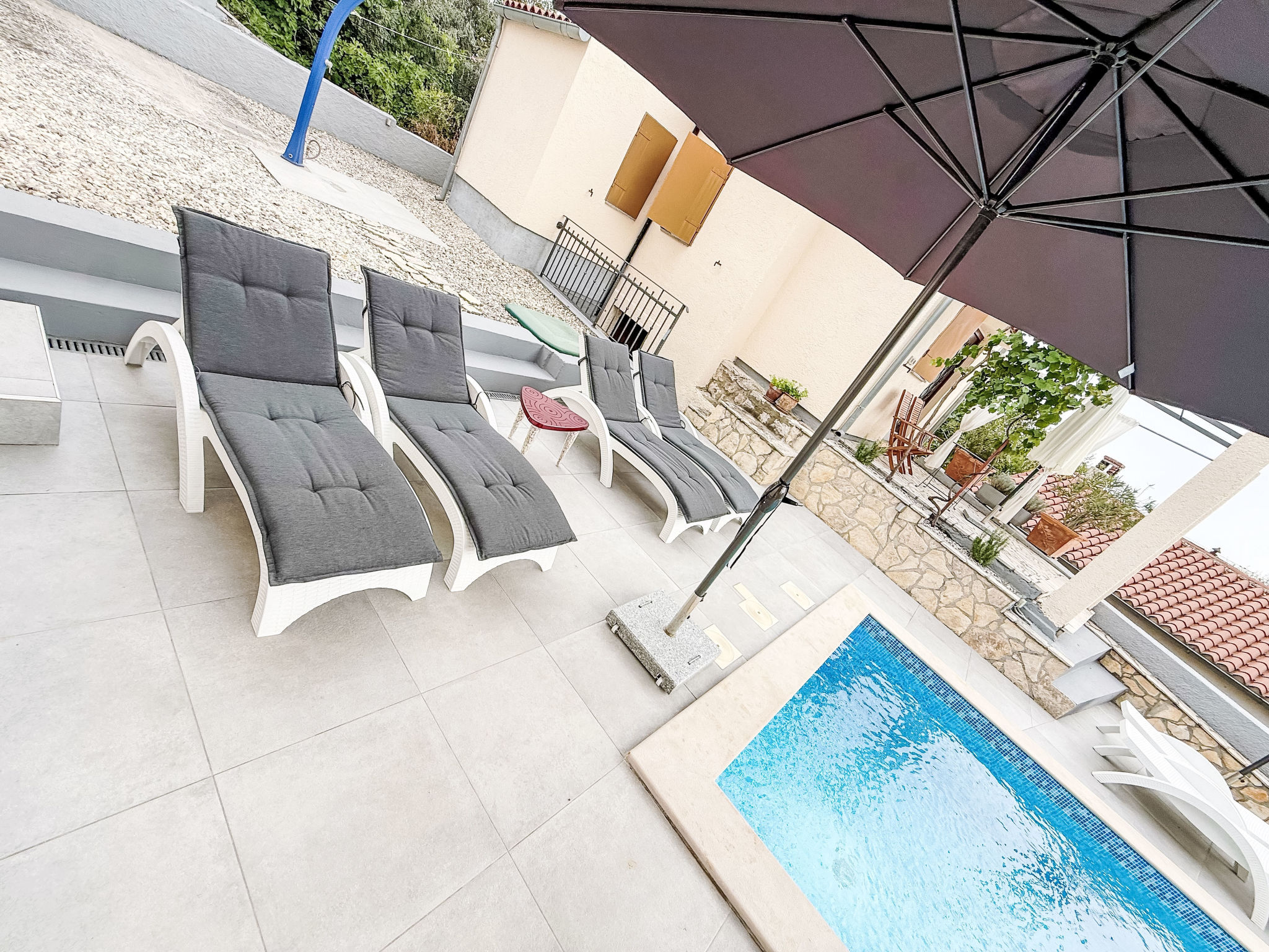 LacoDeLama mini resort - Wohnung Pina mit Pool - Buiten