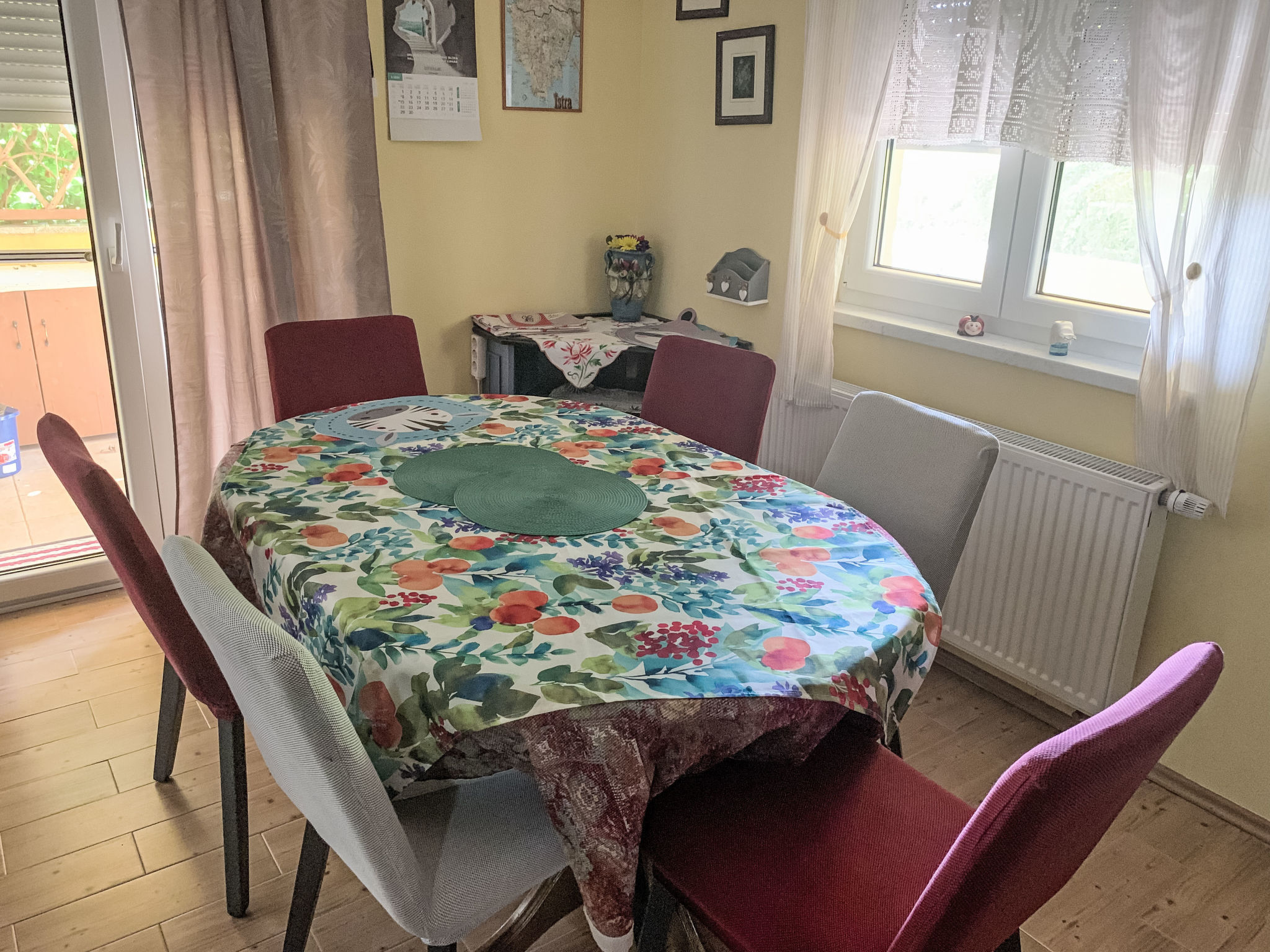 Große Ferienwohnung in Ližnjan mit Offenem Kamin