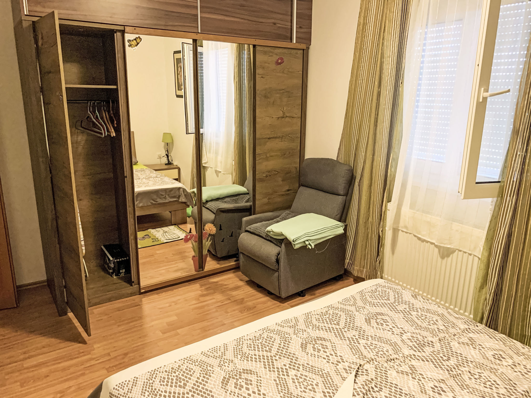 Große Ferienwohnung in Ližnjan mit Offenem Kamin - Binnen