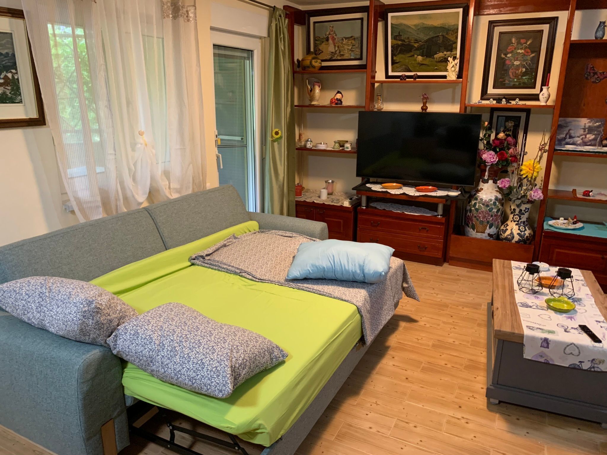 Photo of Große Ferienwohnung in Ližnjan mit Offenem Kamin